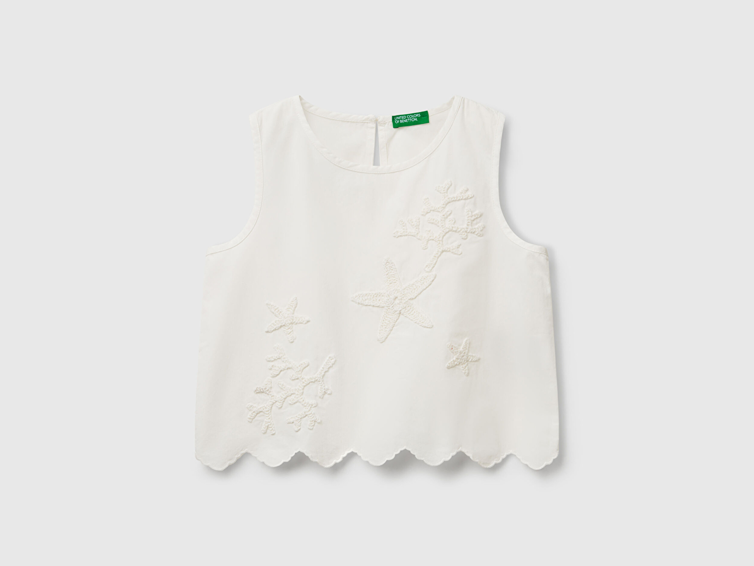Benetton Kız Çocuk Beyaz Önü İşlemeli Arkası Düğmeli Muslin Kolsuz Üst