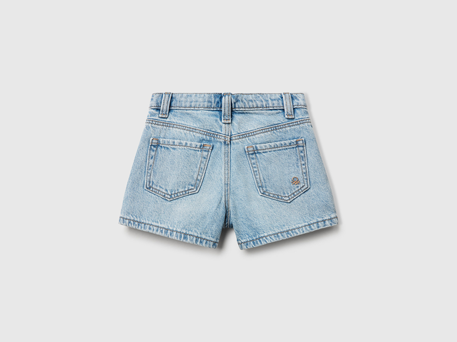 Benetton Kız Bebek Denim Makrome Çiçek Aplikeli Logo İşlemeli Regular Fit Şort
