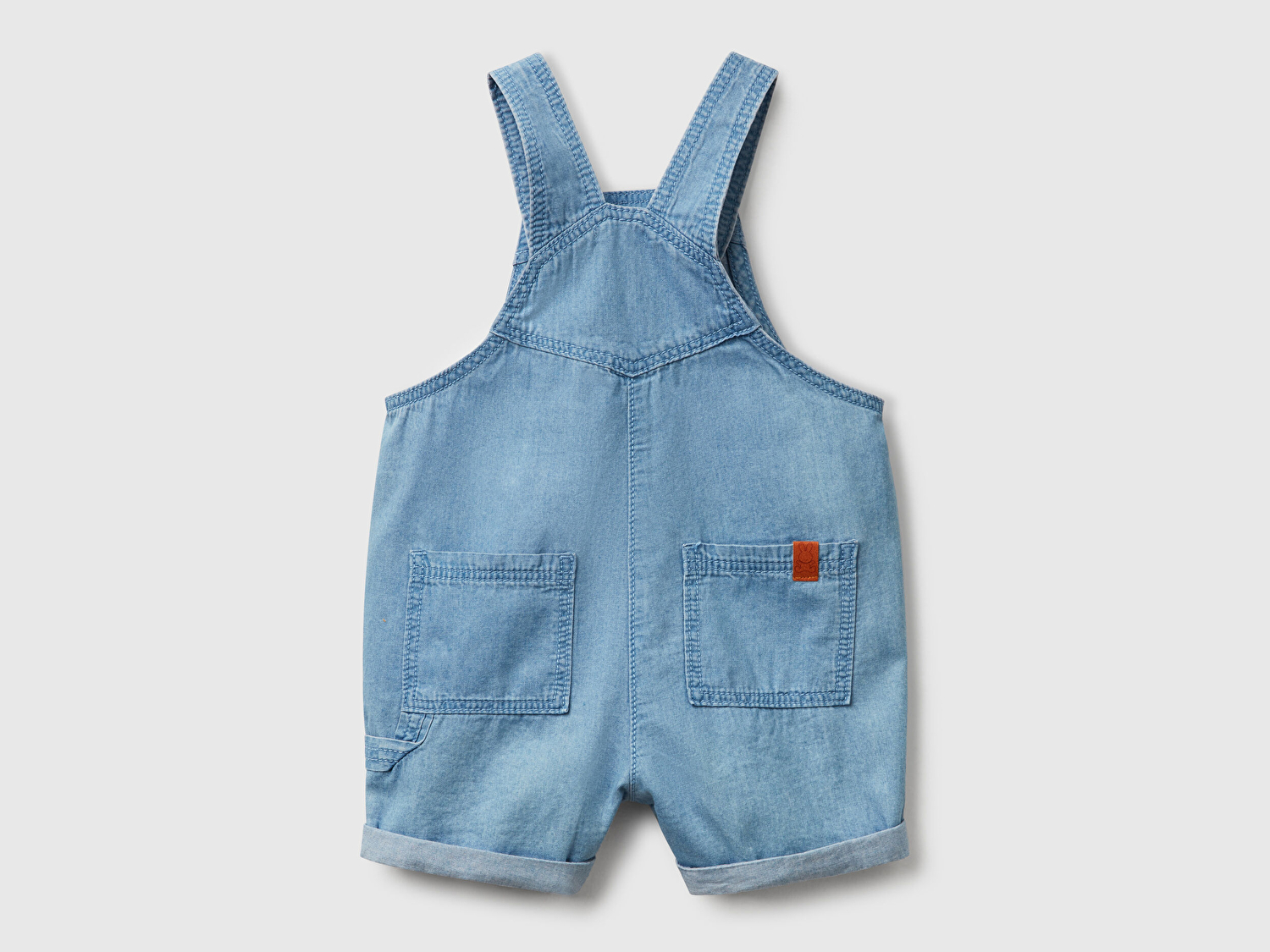 Benetton Bebek Denim Arkası Yama Cepli Logo Etiketli Düğmeli Askılı Denim Tulum