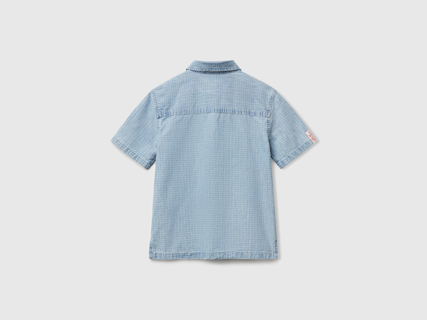 Benetton Erkek Bebek Açık Denim Kolu Etiket Detaylı Önü Cepli Kısa Kollu Denim Gömlek