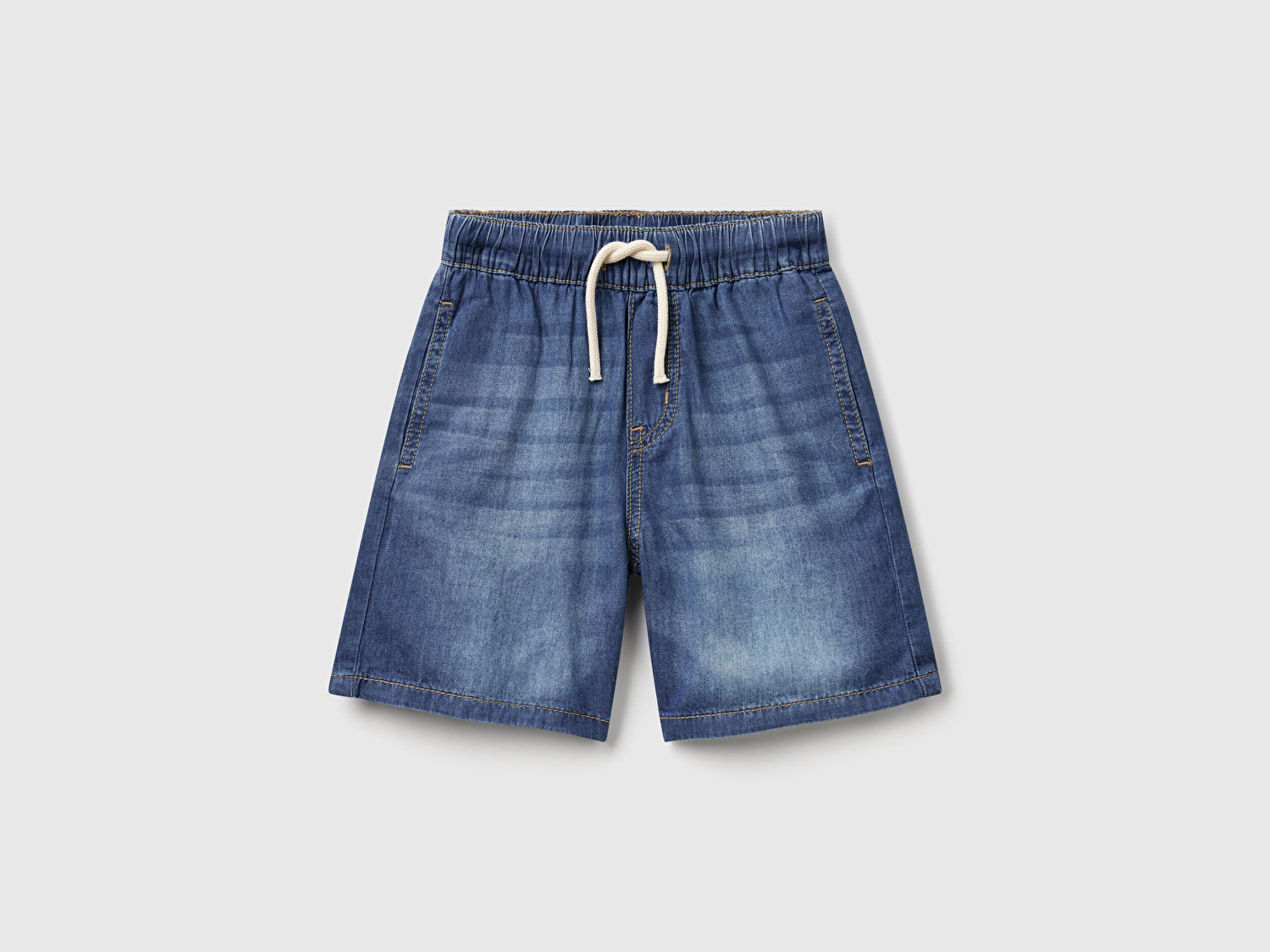 Benetton Erkek Bebek Koyu Denim Arka Cebi Logo İşlemeli Büzgü İpli Denim Bermuda Şort