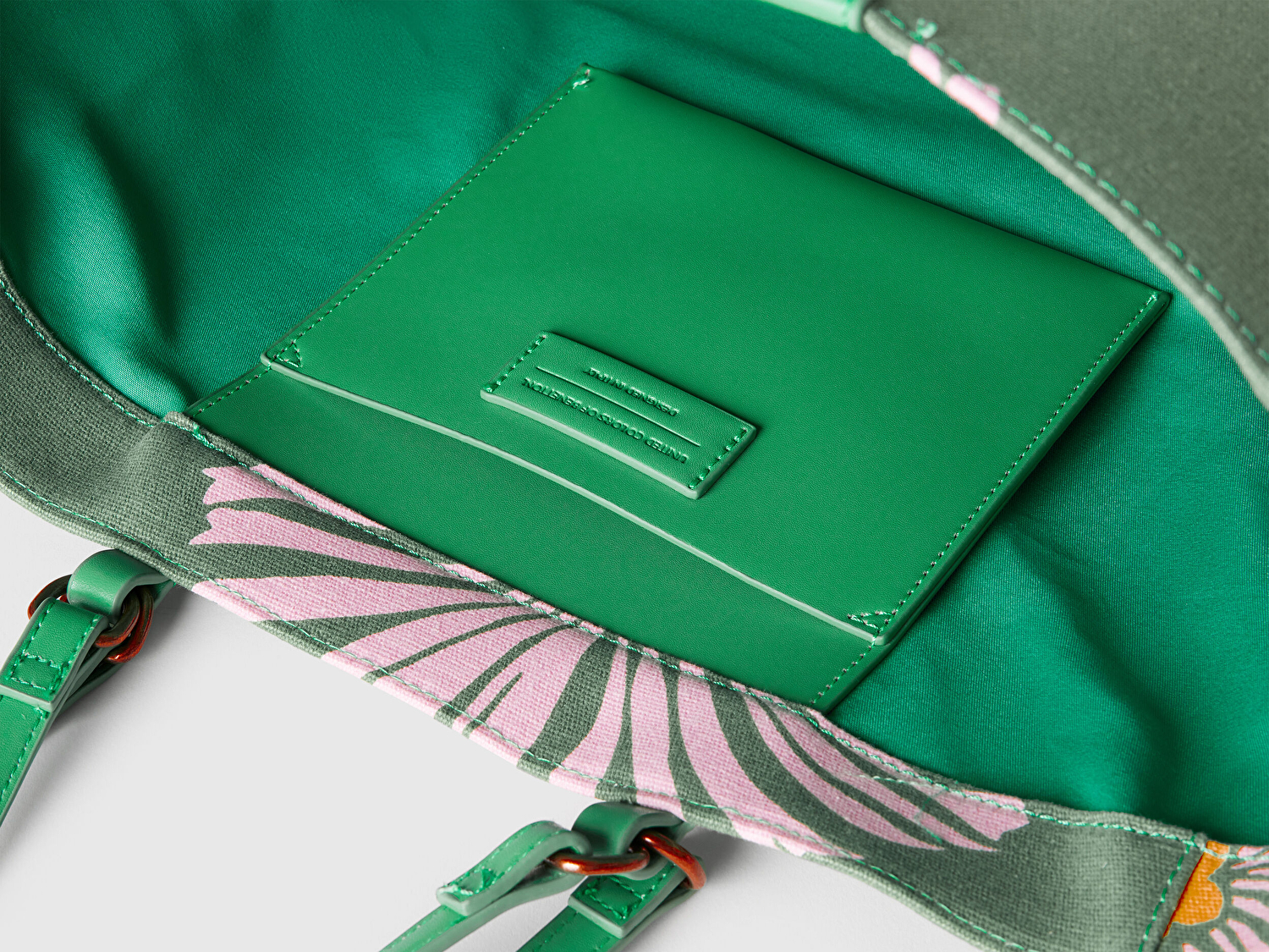 Benetton Kadın Yeşil Desenli Tote Çanta