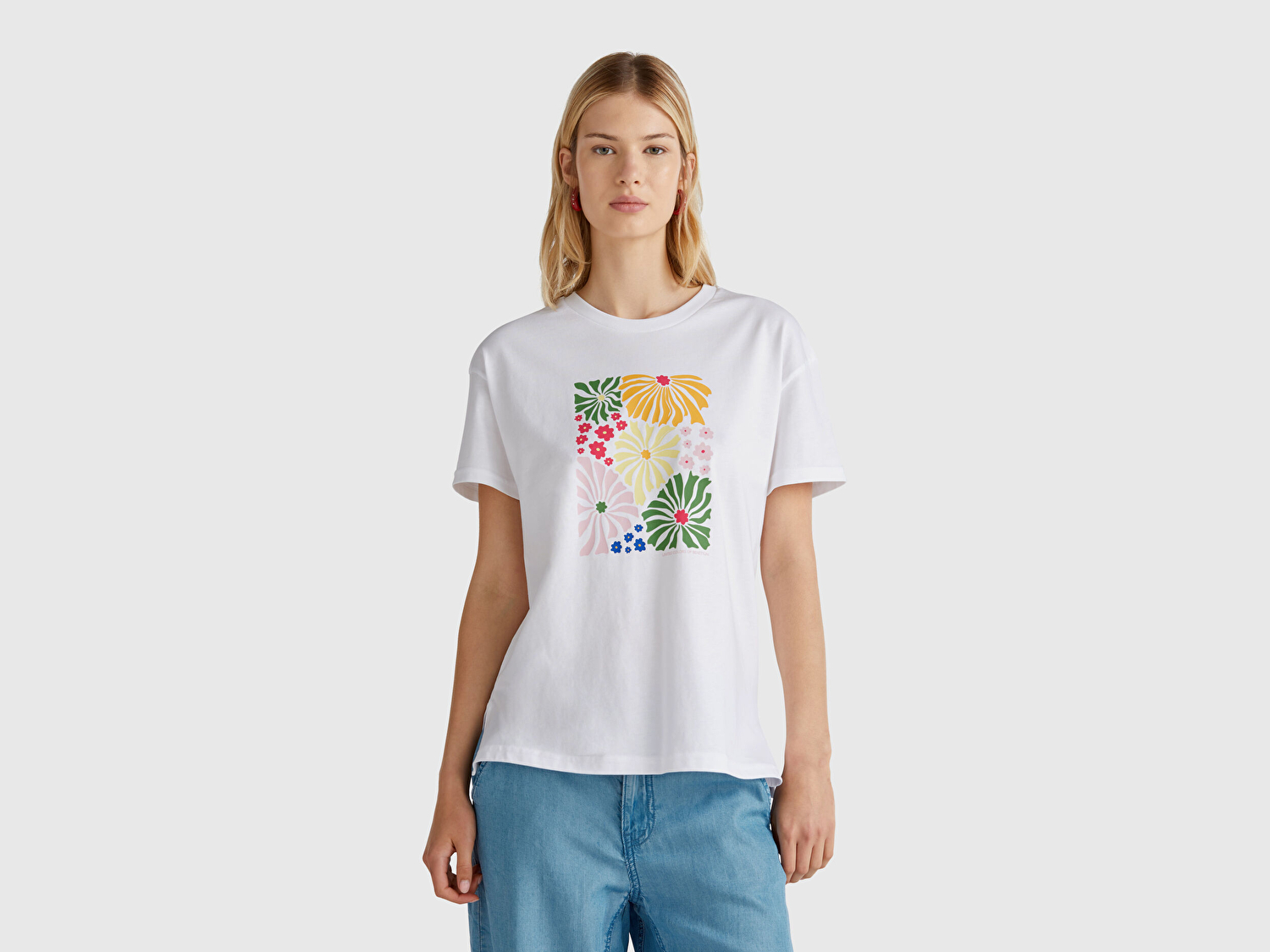 Benetton Kadın Beyaz %100 Koton Regular Fit Çiçek Baskılı T-Shirt