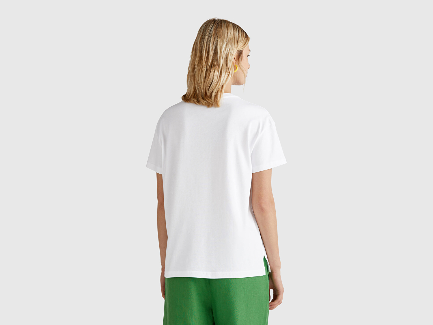 Benetton Kadın Beyaz-Mavi %100 Koton Regular Fit Çiçek Baskılı T-Shirt
