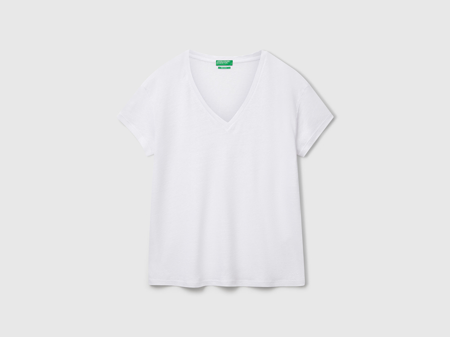 Benetton Kadın Beyaz %100 Keten Düşük Omuzlu Relax Fit V Yaka T-Shirt