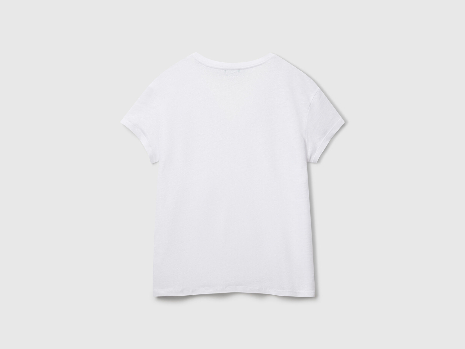 Benetton Kadın Beyaz %100 Keten Düşük Omuzlu Relax Fit V Yaka T-Shirt