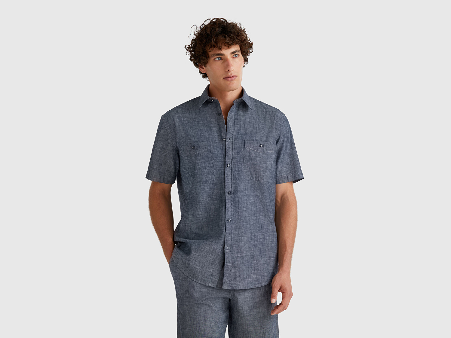 Benetton Erkek Mavi %100 Koton Kısa Kollu Regular Fit Şamre Gömlek