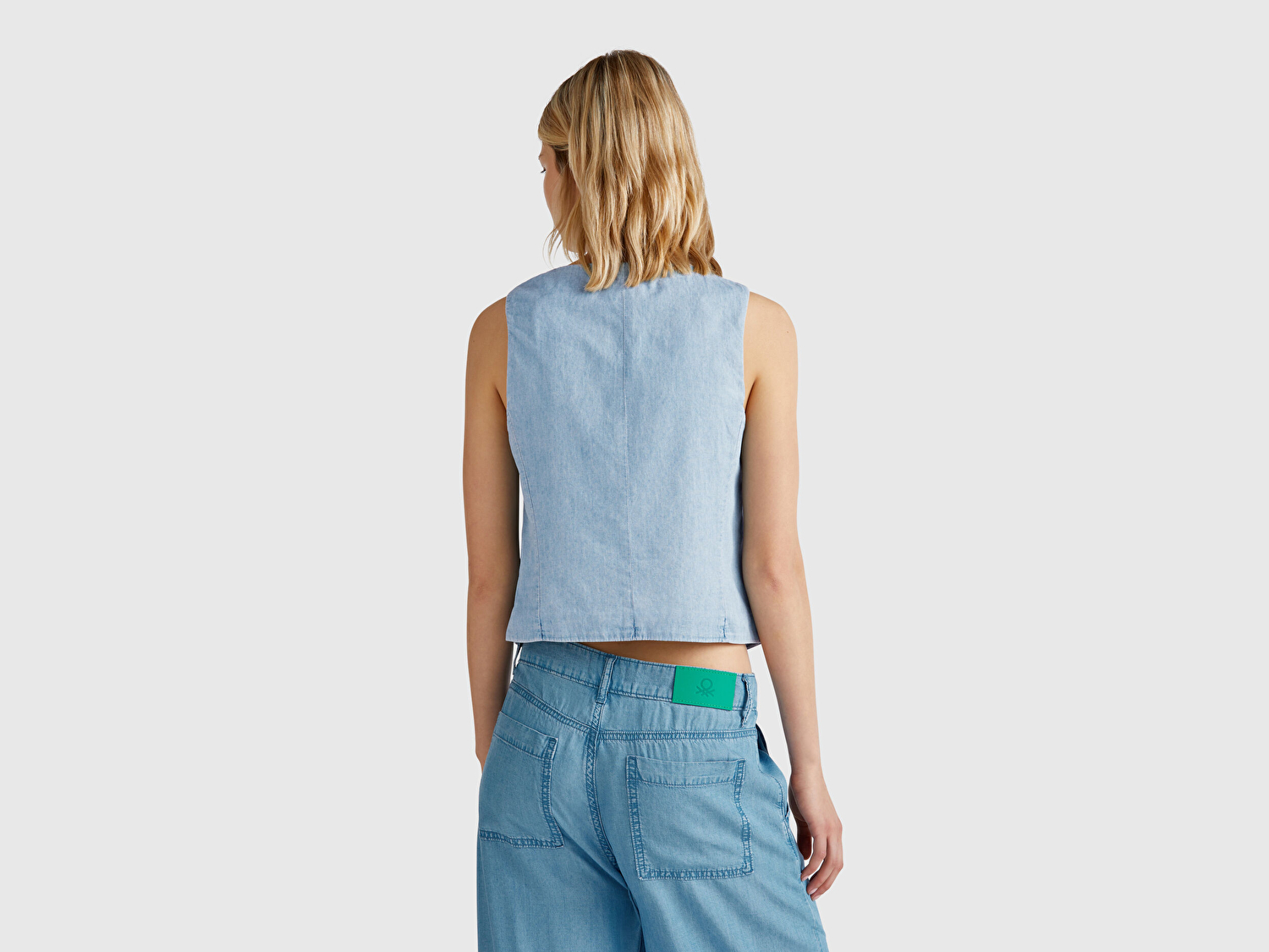 Benetton Kadın Açık Mavi %100 Koton Şamre Denim Yelek