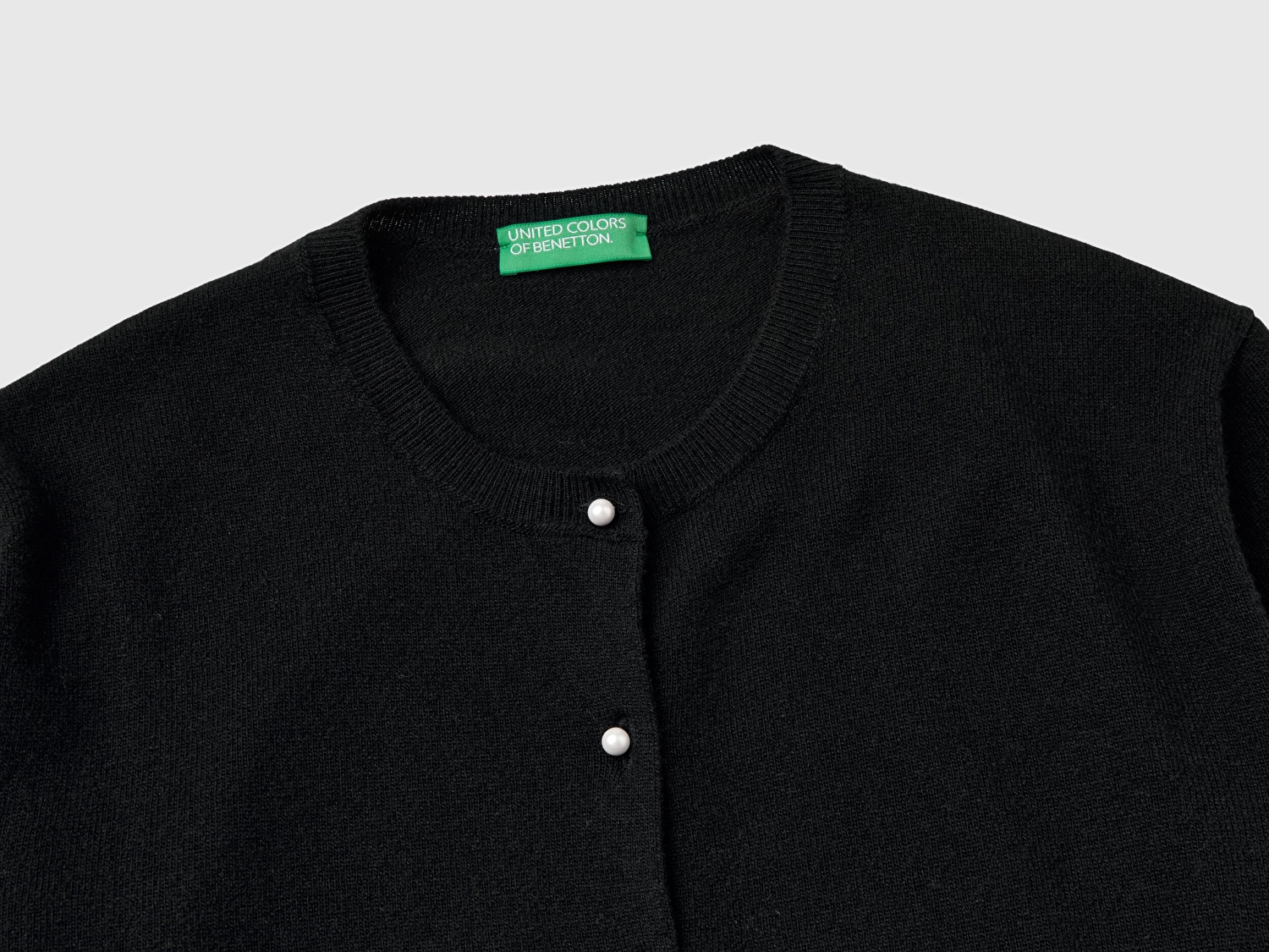 Benetton Kadın Siyah Bisiklet Yaka %İnci Düğmeli Merino Hırka