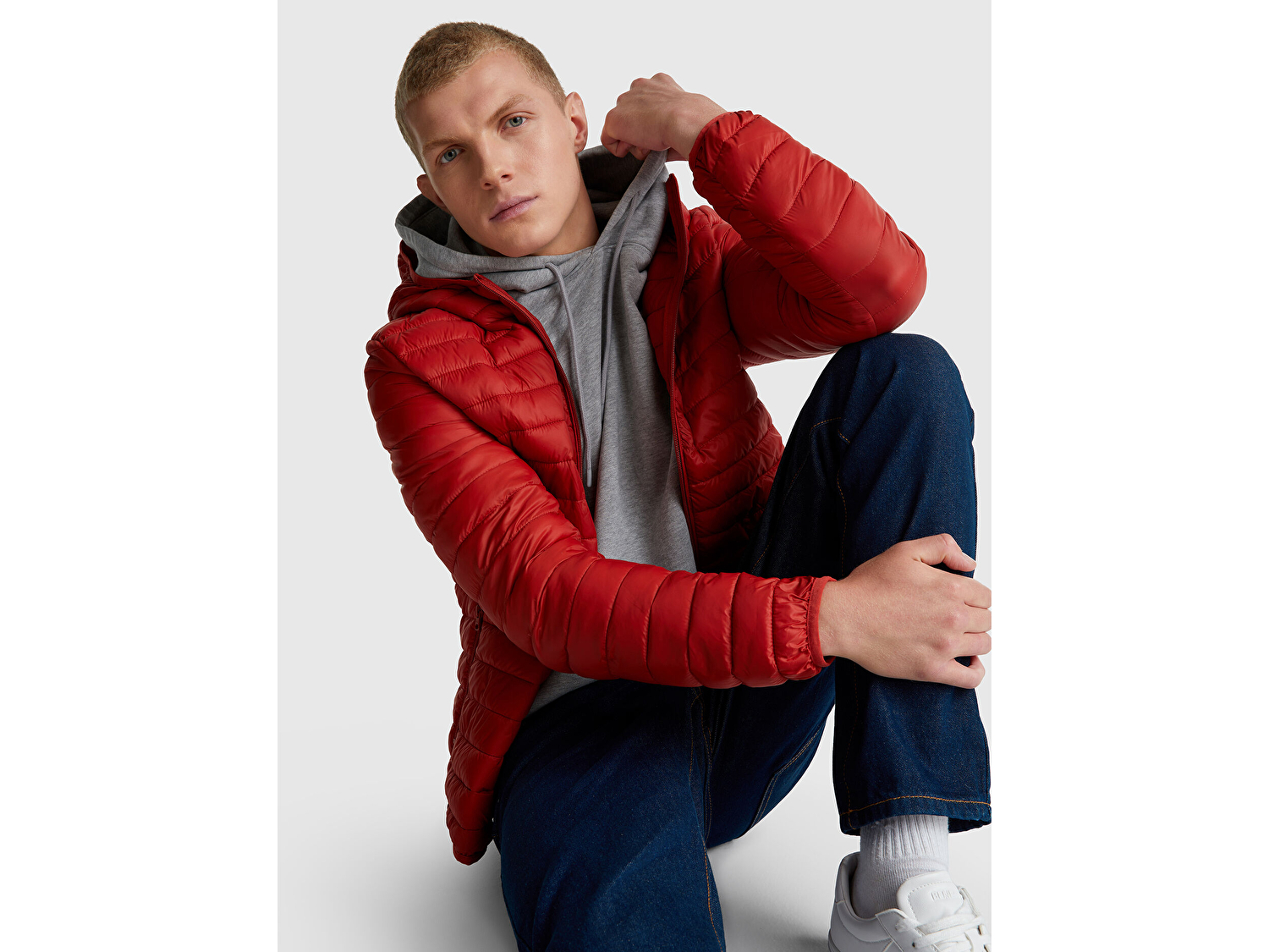 Benetton Erkek Kırmızı Polyester Dolgulu Regular Fit Kapüşonlu Puffer Mont