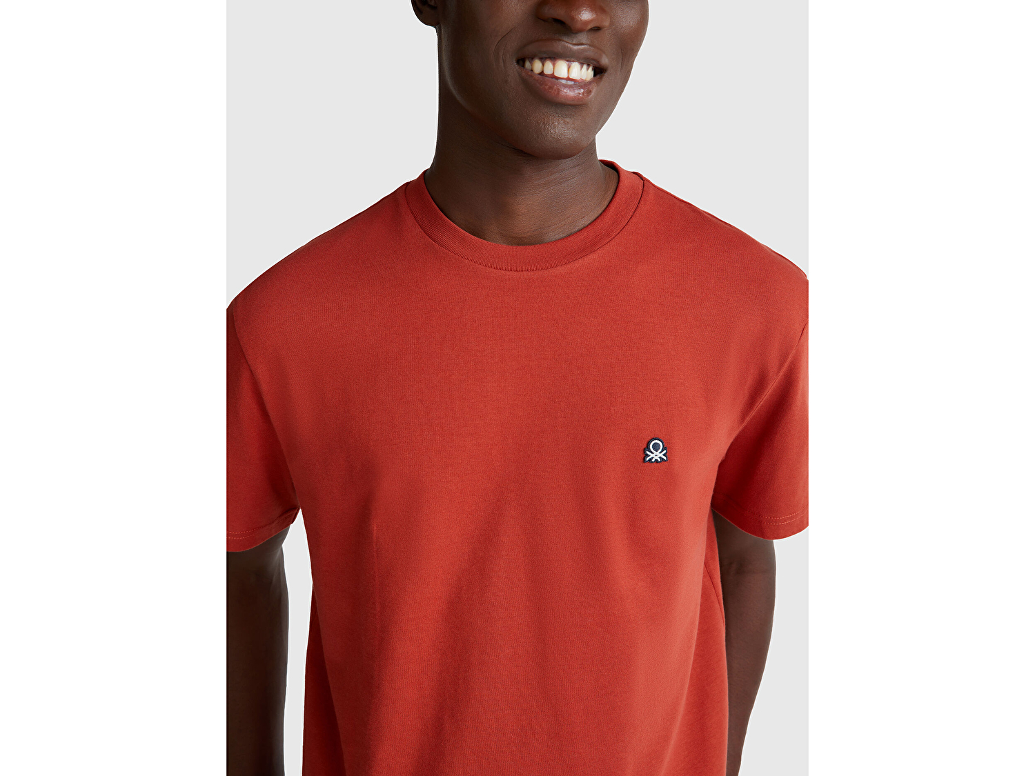 Benetton Erkek Kırmızı %100 Koton Benetton Logolu Bisiklet Yaka T-Shirt