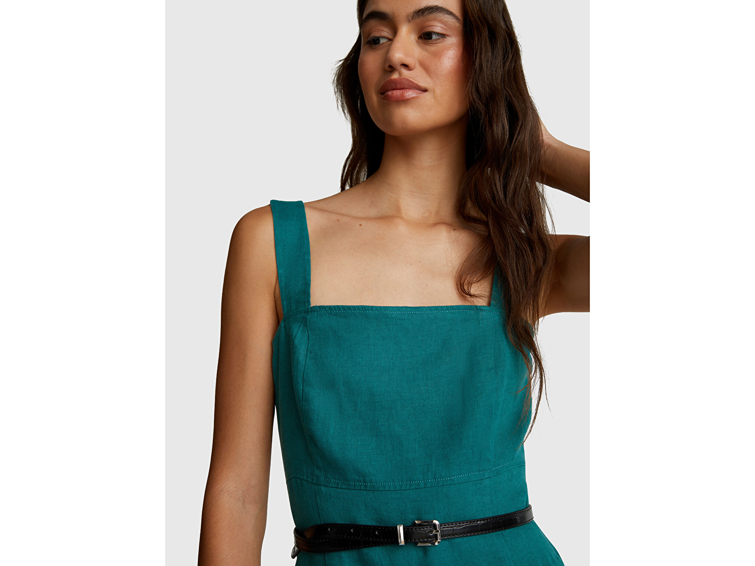 Benetton Kadın Koyu Yeşil %100 Keten Flared Fit Geniş Askılı Fermuar Kapamalı Midi Elbise