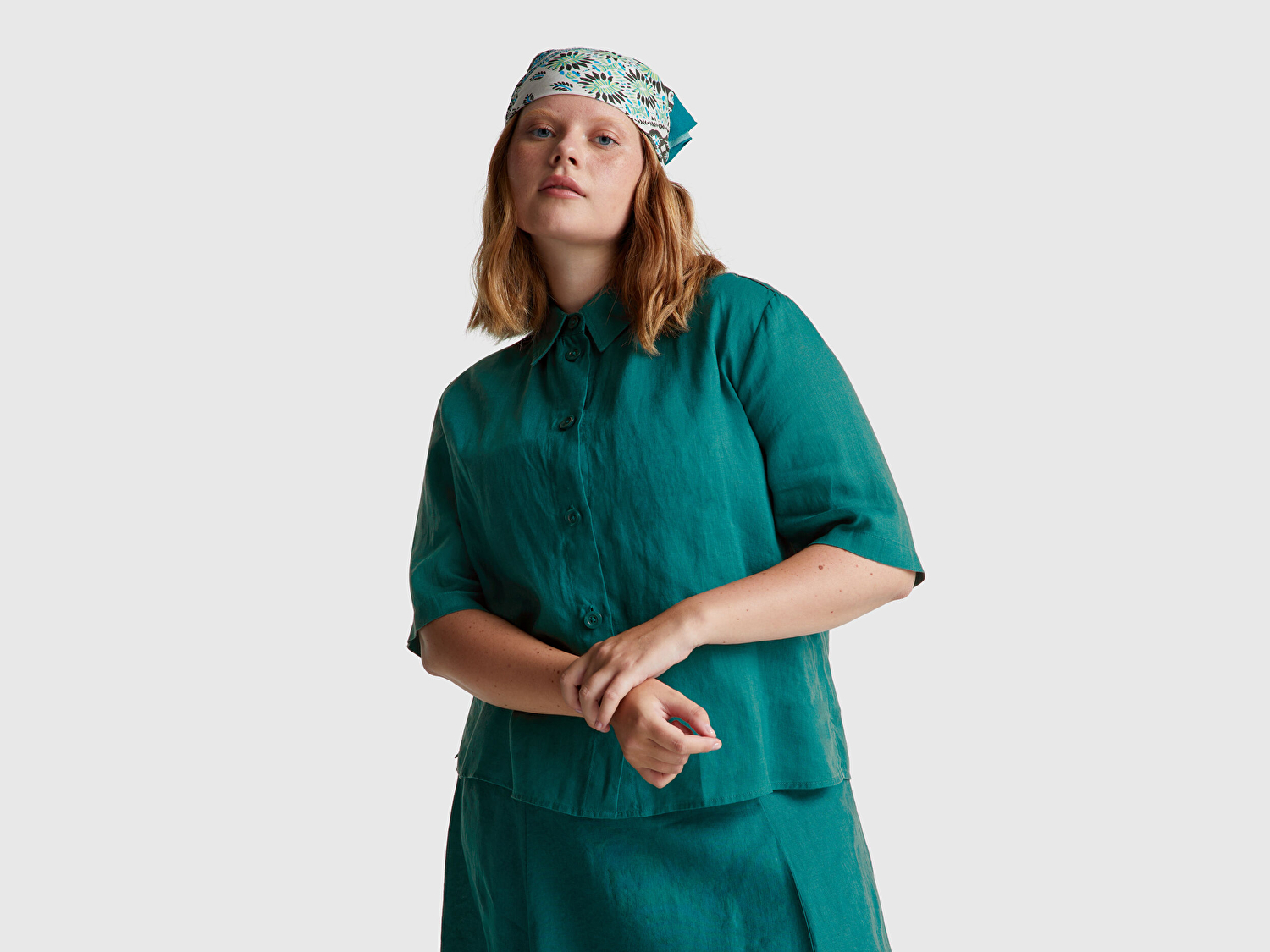 Benetton Kadın Koyu Yeşil %100 Keten Yarım Kollu Düz Gömlek