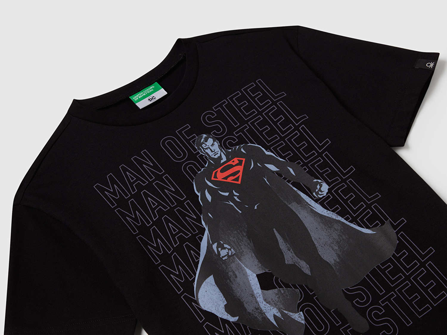 Benetton Erkek Çocuk Siyah Superman Baskılı Logo Etiketli T-shirt