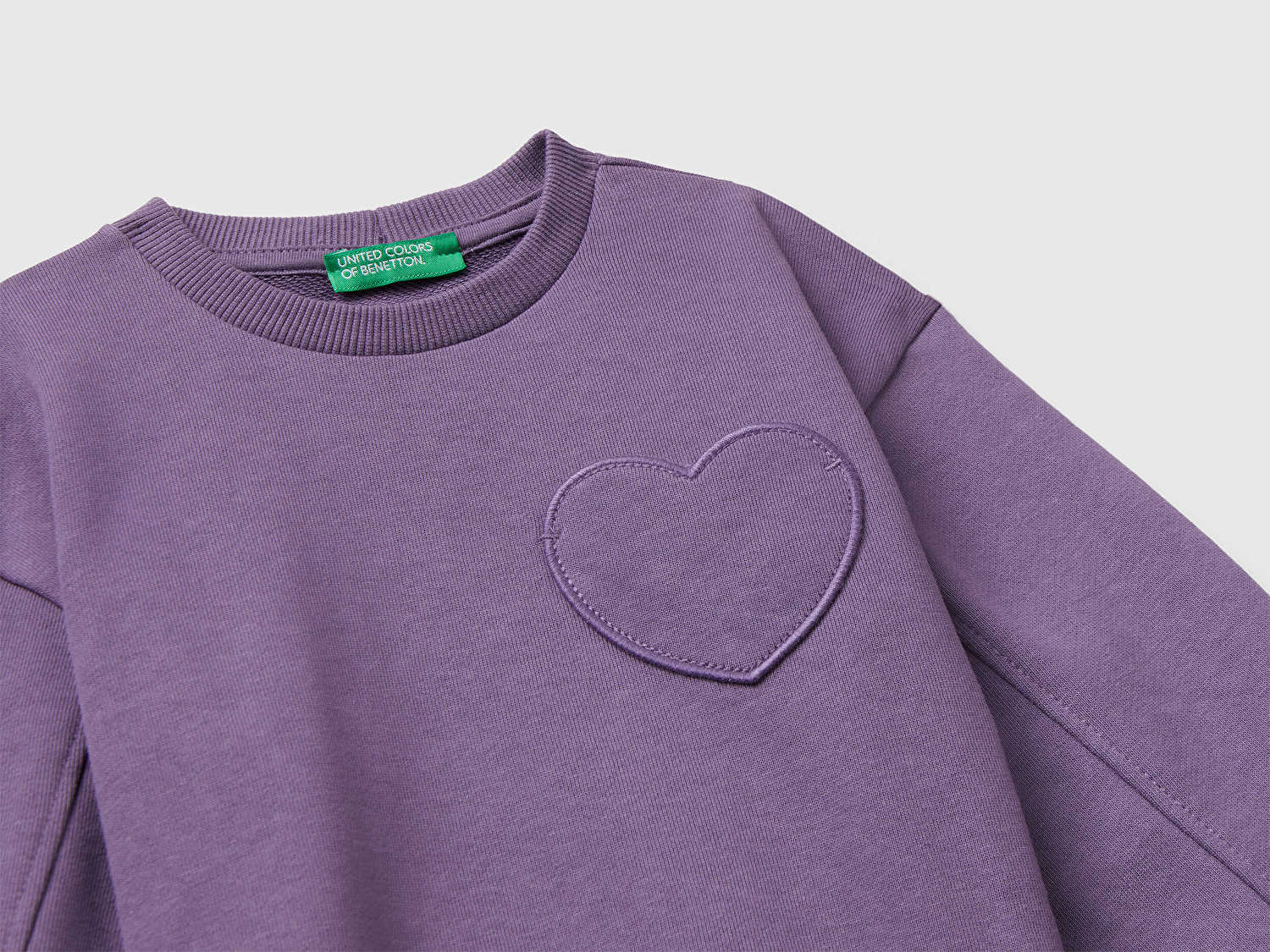 Benetton Kız Bebek Mor Dikiş Detaylı Kalpli Yama Cepli Regular Fit Sweatshirt