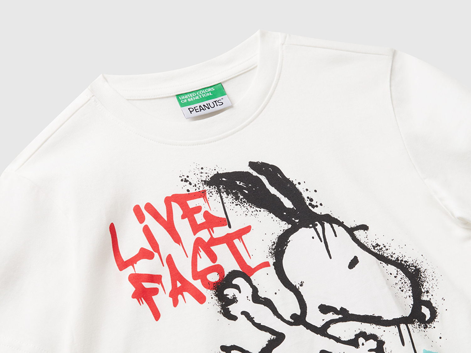 Benetton Erkek Bebek Ekru Önü Renkli Peanuts Baskılı Jarse T-shirt