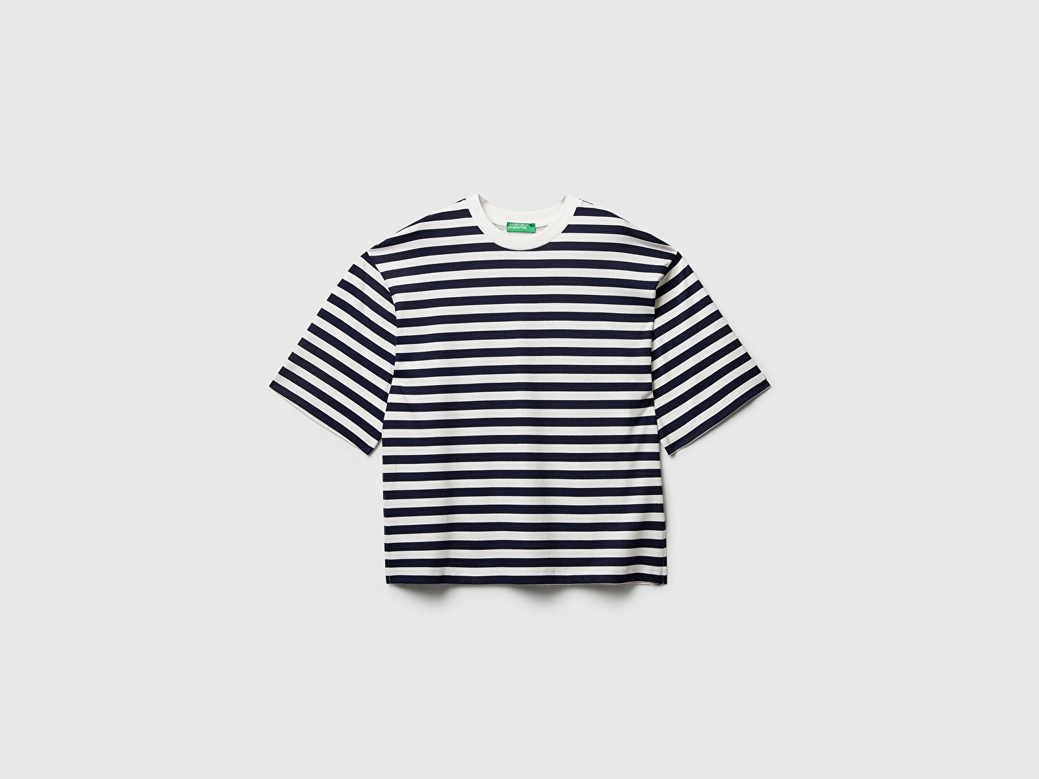 Benetton Kadın Lacivert %100 Pamuk Kalın Çizgili Yırtmaçlı Yarım Kol T-Shirt