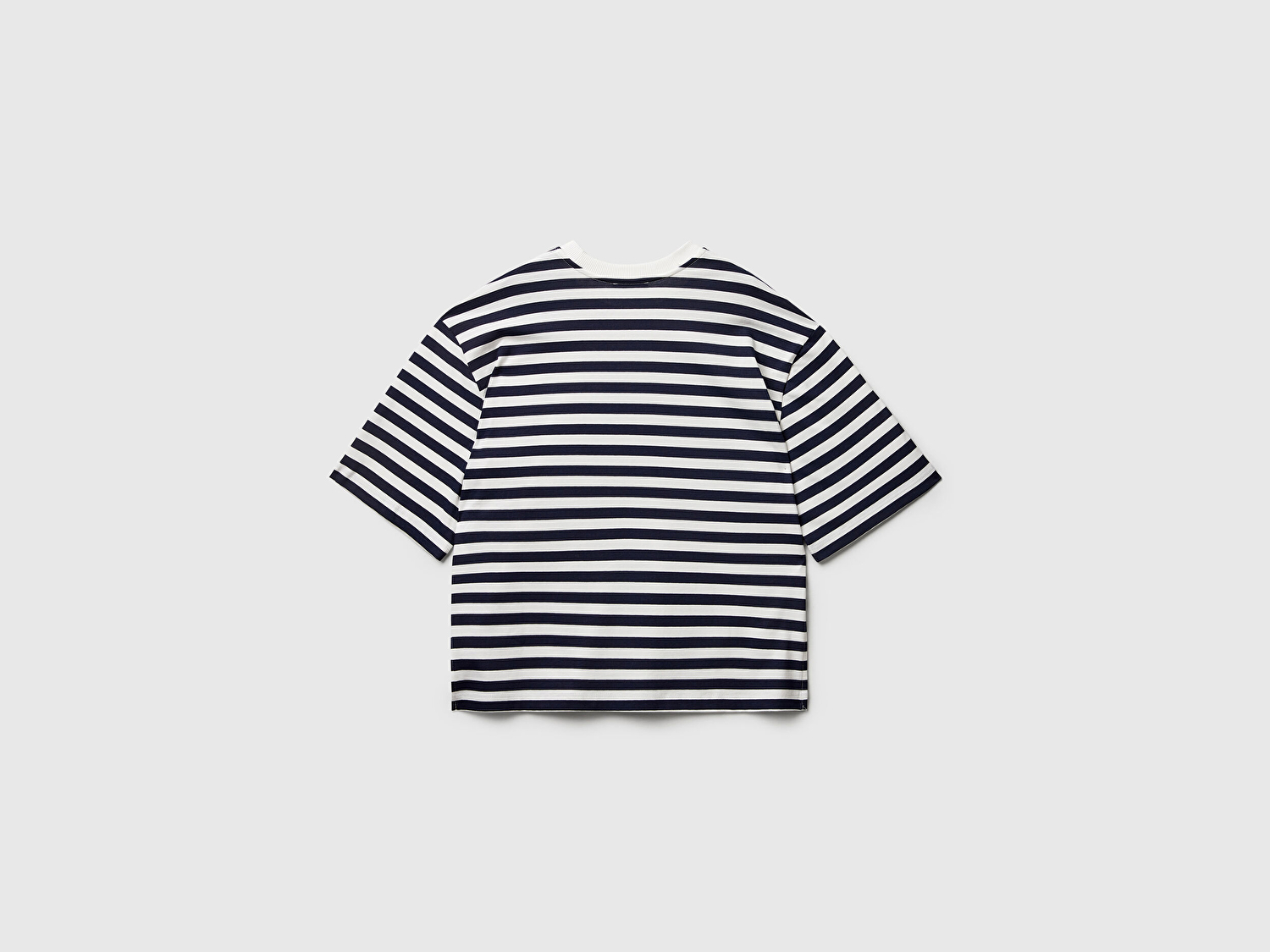 Benetton Kadın Lacivert %100 Pamuk Kalın Çizgili Yırtmaçlı Yarım Kol T-Shirt