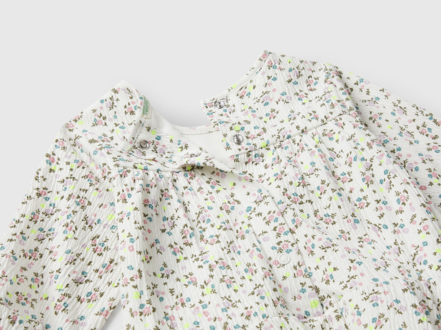 Bebek Beyaz Tamamı Desenli Logo Etiketli Yuvarlak Yaka Volanlı Elbise