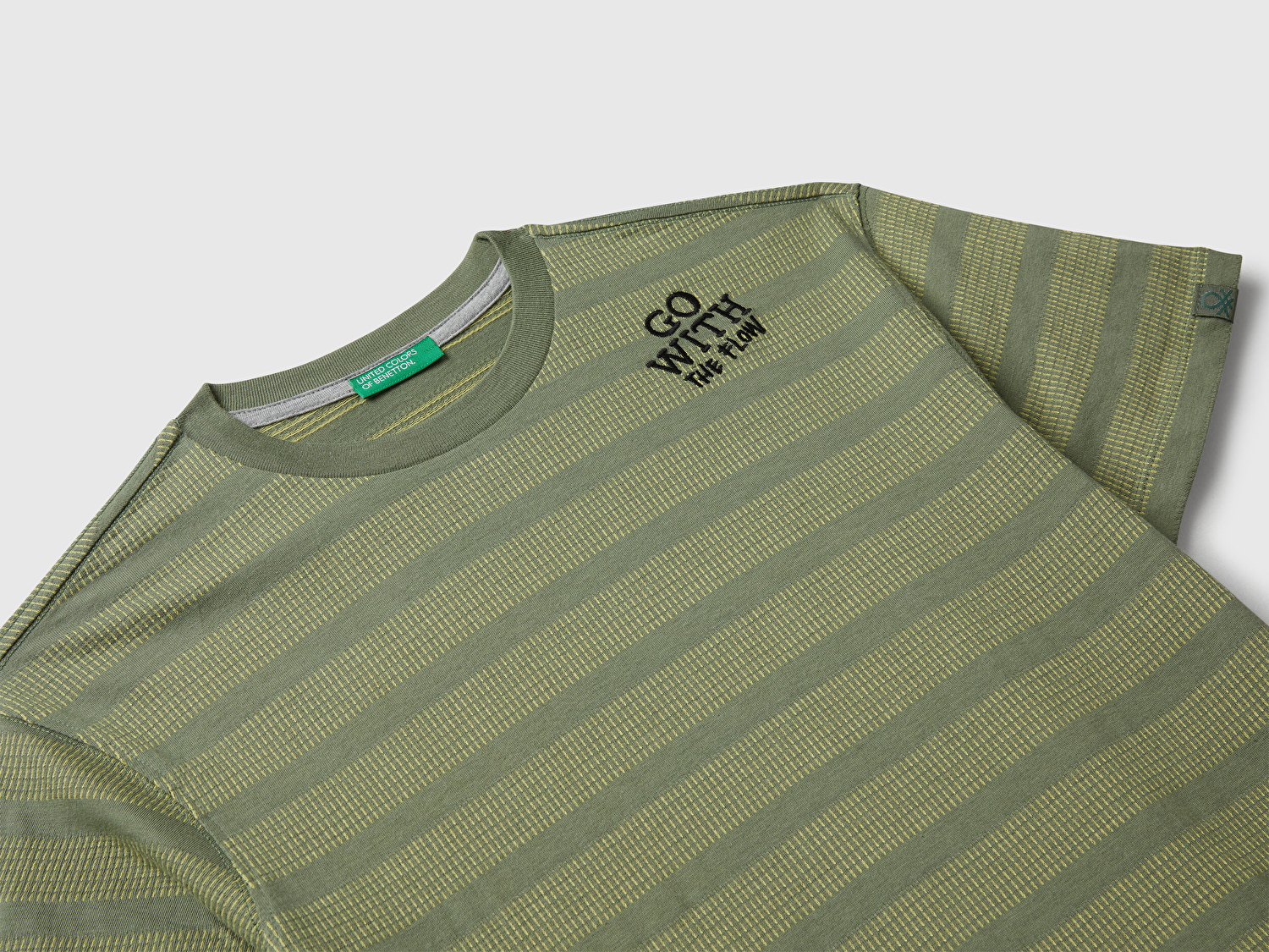 Benetton Erkek Çocuk Sarı Çizgili Önü Yazı Detaylı Kolu Logo Etiketli Oversize T-shirt