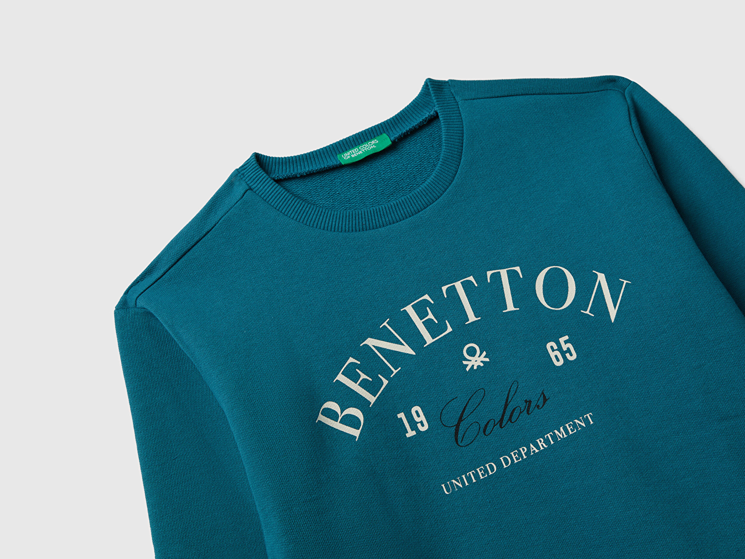 Benetton Erkek Çocuk Petrol Mavisi Önü Logo Baskılı Bisiklet Yaka Regular Fit Sweatshirt