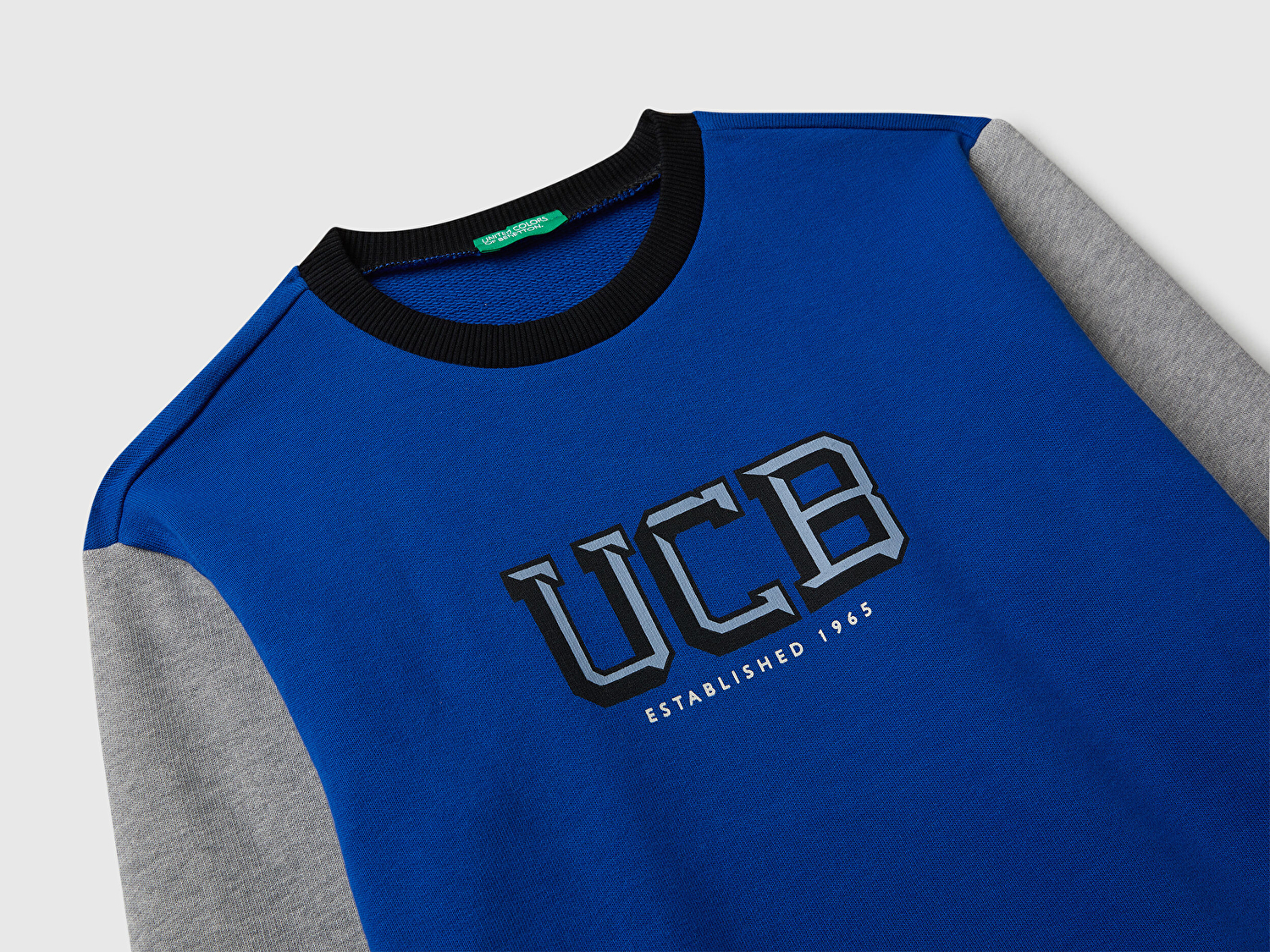 Benetton Erkek Çocuk Mavi-Gri Önü Logo Baskılı Bisiklet Yaka Regular Fit Sweatshirt