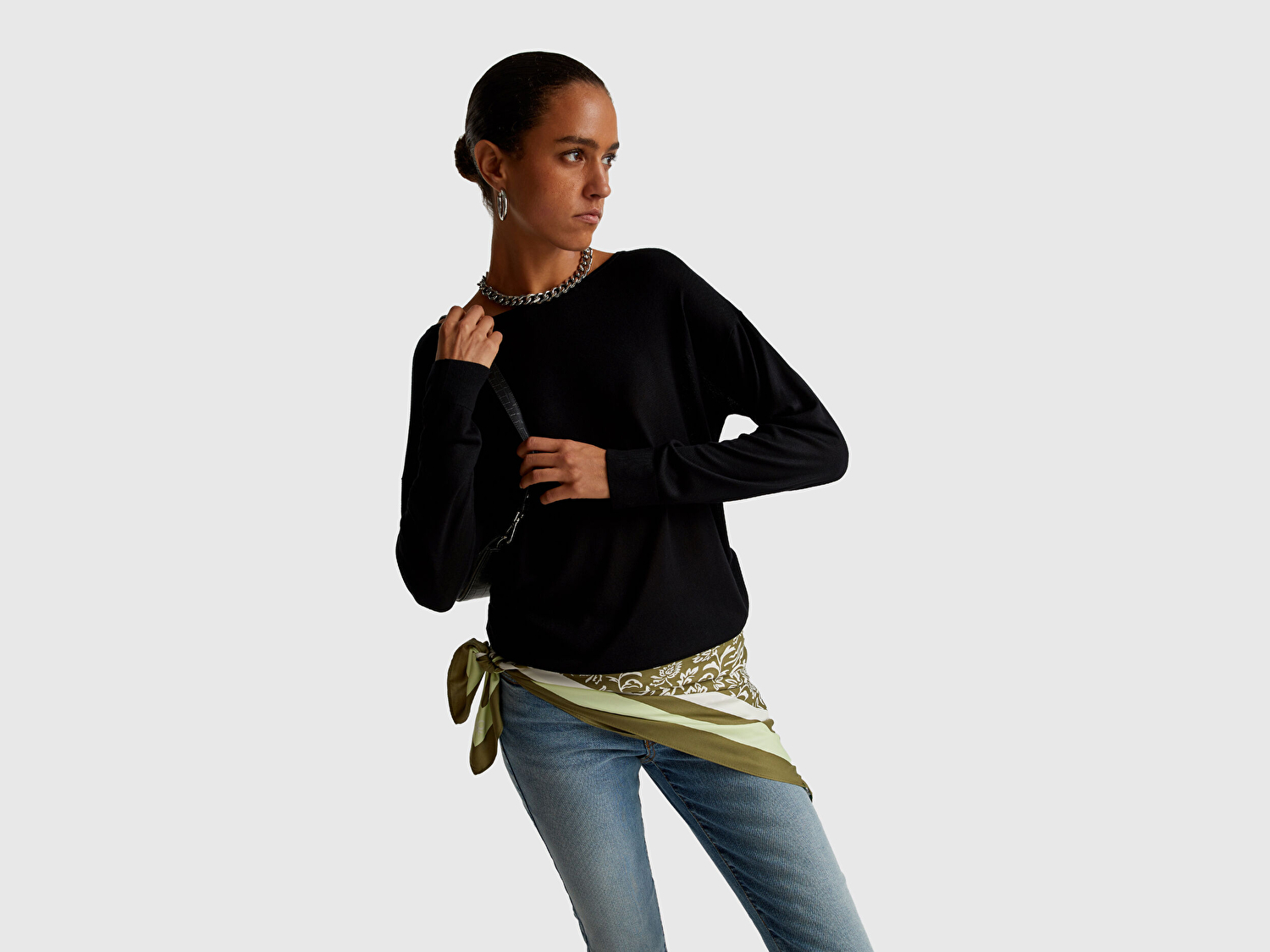 Benetton Kadın Sİyah %100 Viskoz Kayık Yaka Kazak