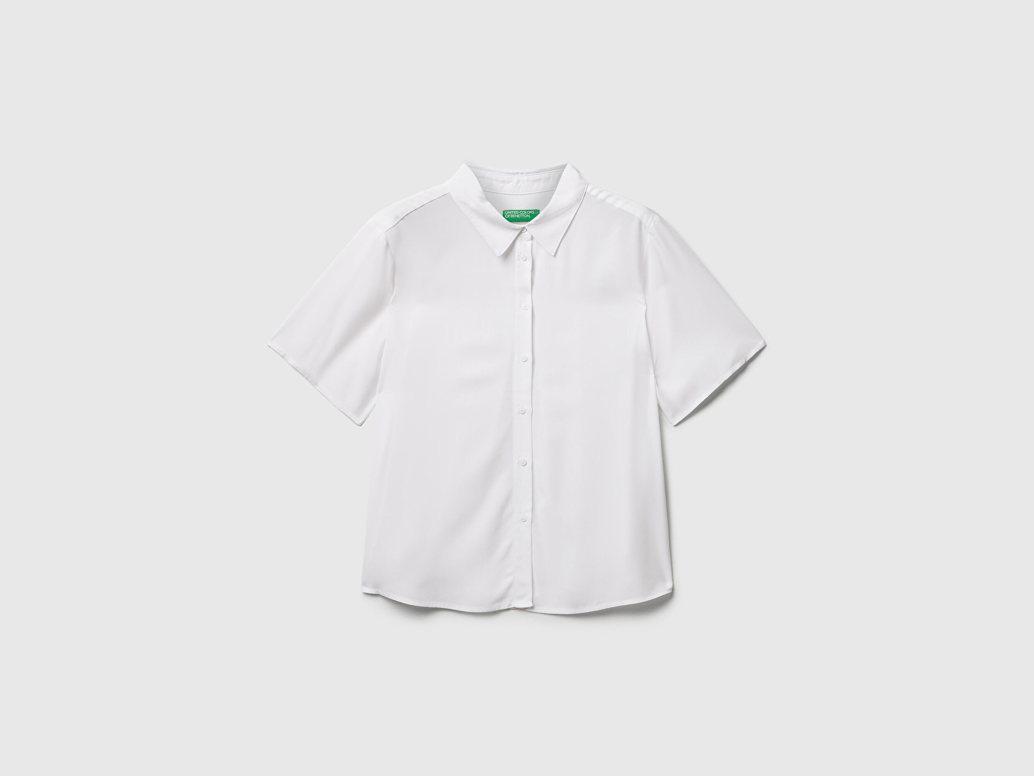 Benetton Kadın Beyaz %100 Viskoz Düğmeli Kısa Kollu Gömlek