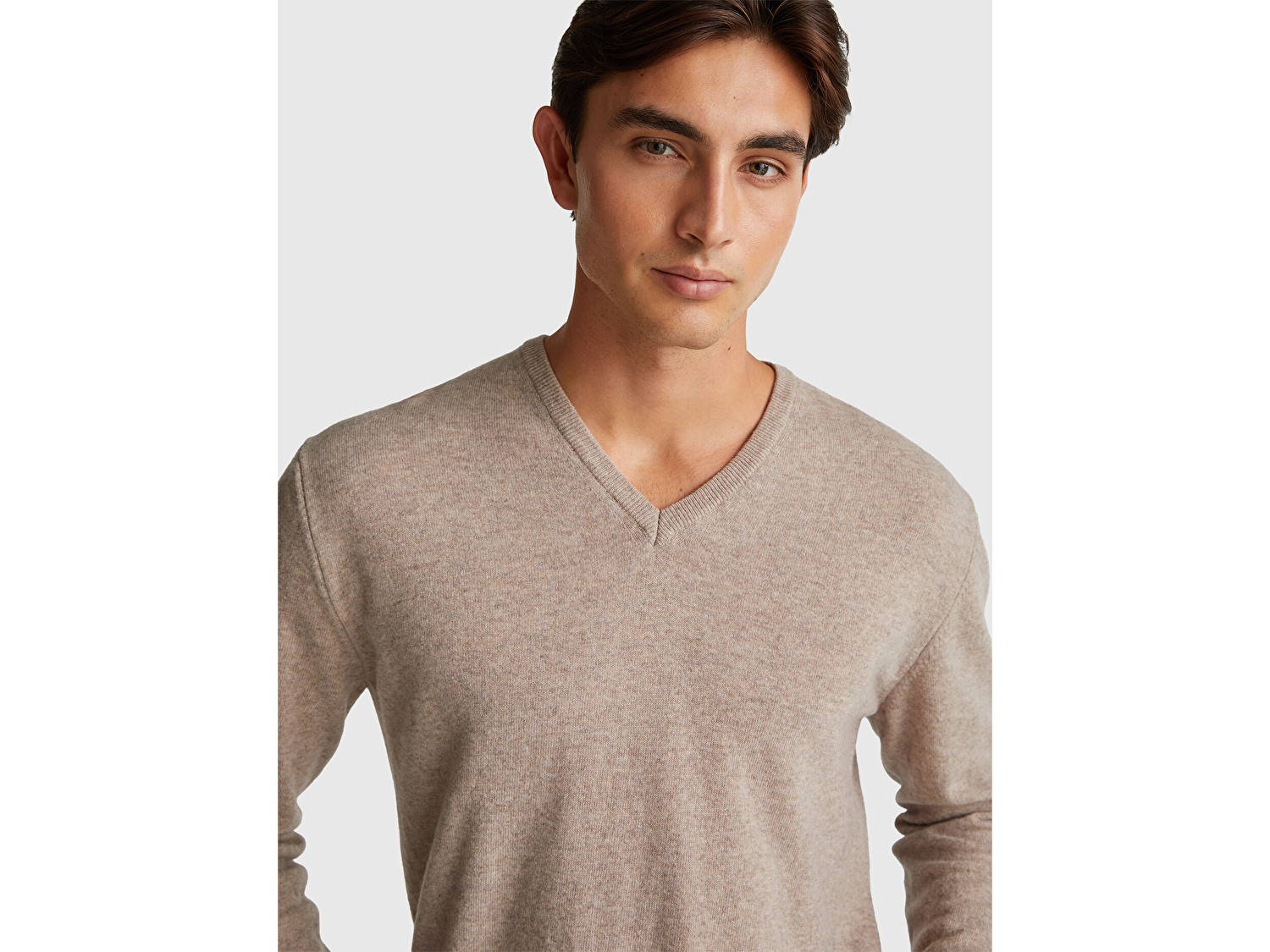 Benetton Erkek Bej Melanj V Yaka %100 Merino Kazak