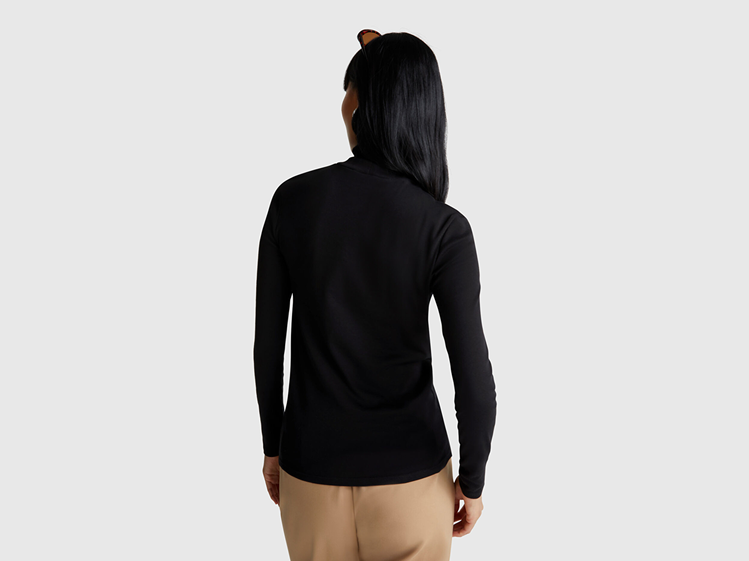 Benetton Kadın Siyah %100 Pamuk Boğazlı Uzun Kollu T-Shirt