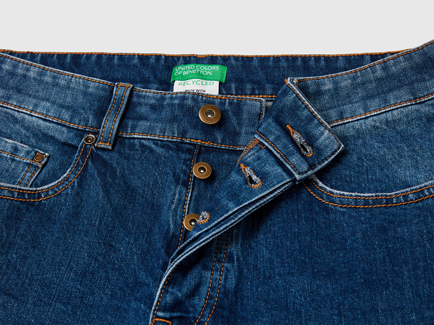 Benetton Erkek Mavi Pamuk Karışımlı Arkası Logo Etiketli Cepli Slim Fit Denim Pantolon