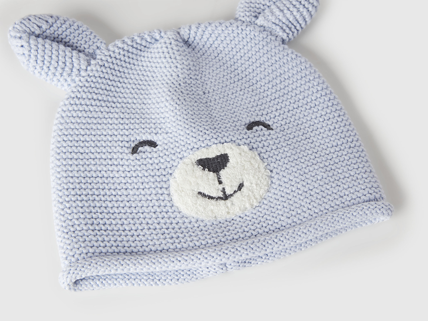 Benetton Bebek Açık Mavi Nakışlı Kulaklı Örgü Şapka