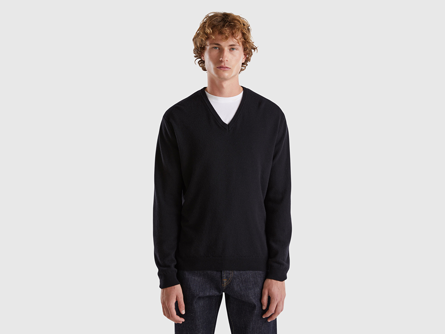 Benetton Erkek Siyah V Yaka %100 Merino Kazak