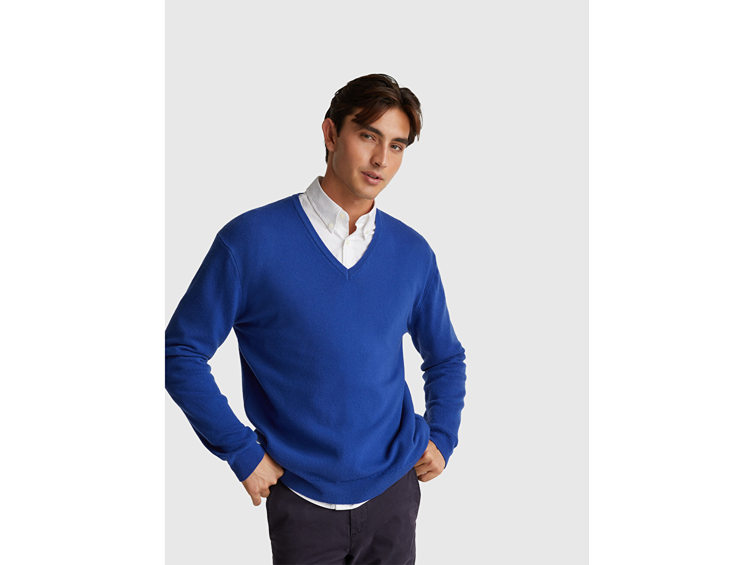 Benetton Erkek Koyu Mavi V Yaka %100 Merino Kazak