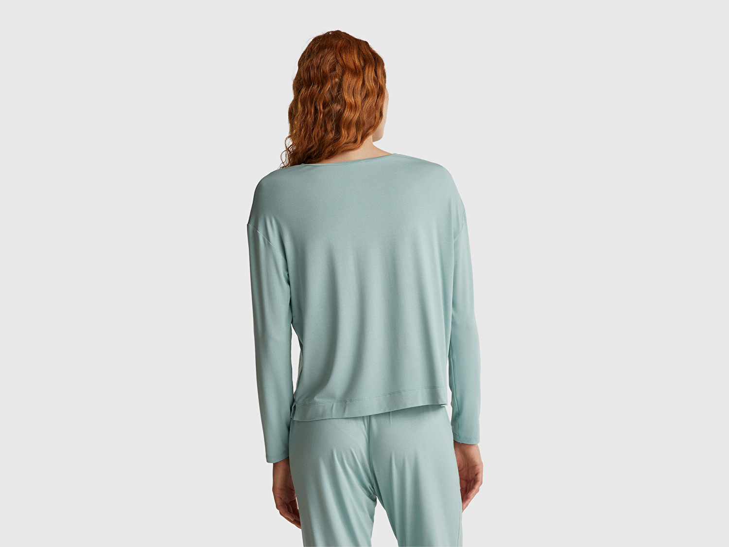 Benetton Kadın Açık Yeşil Modal Karışımlı Yırtmaçlı Bisiklet Yaka Pijama Üstü