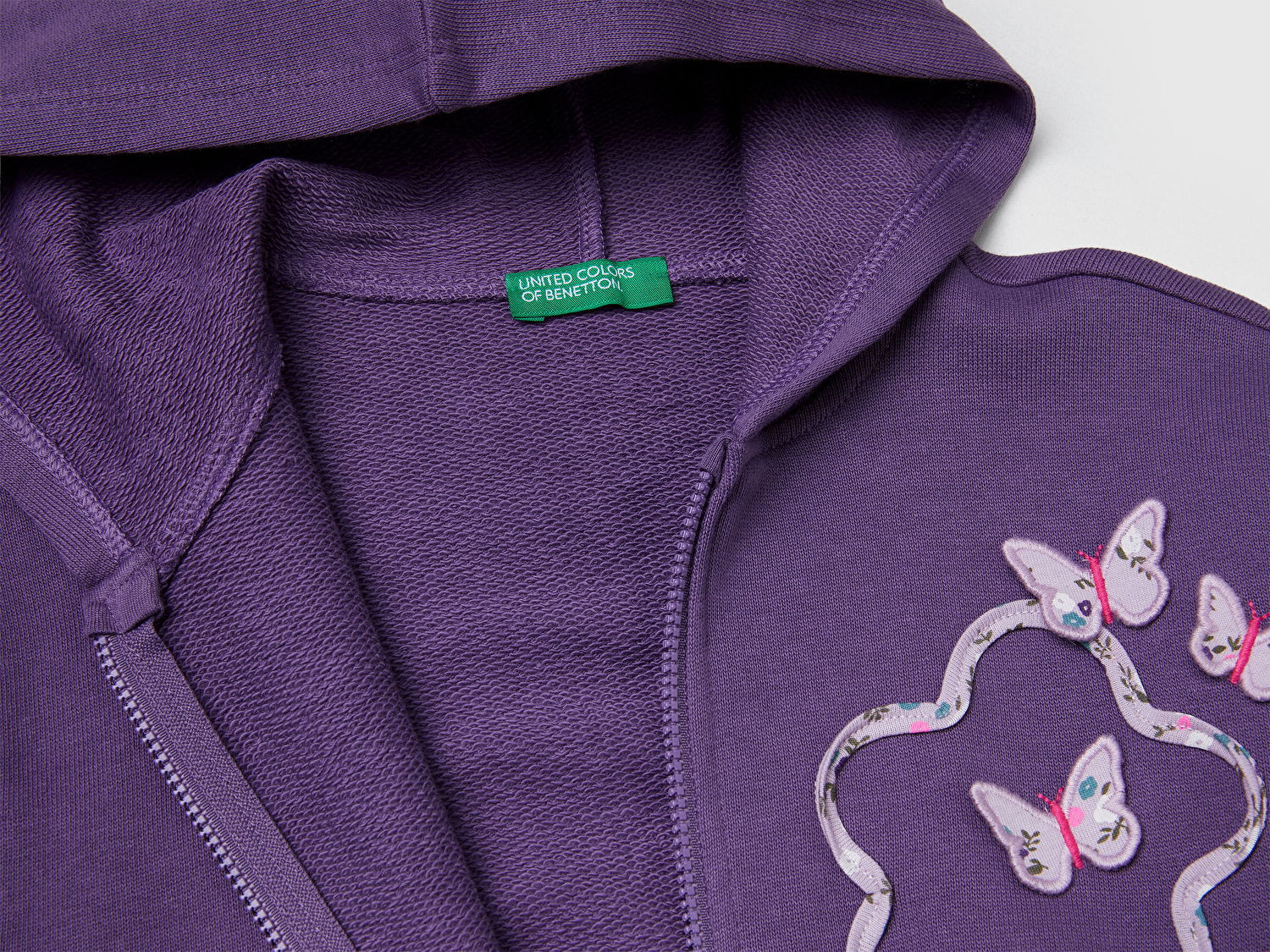 Benetton Kız Bebek Mor Önü Aplikeli Fermuarlı Yan Cepli Kapüşonlu Sweatshirt