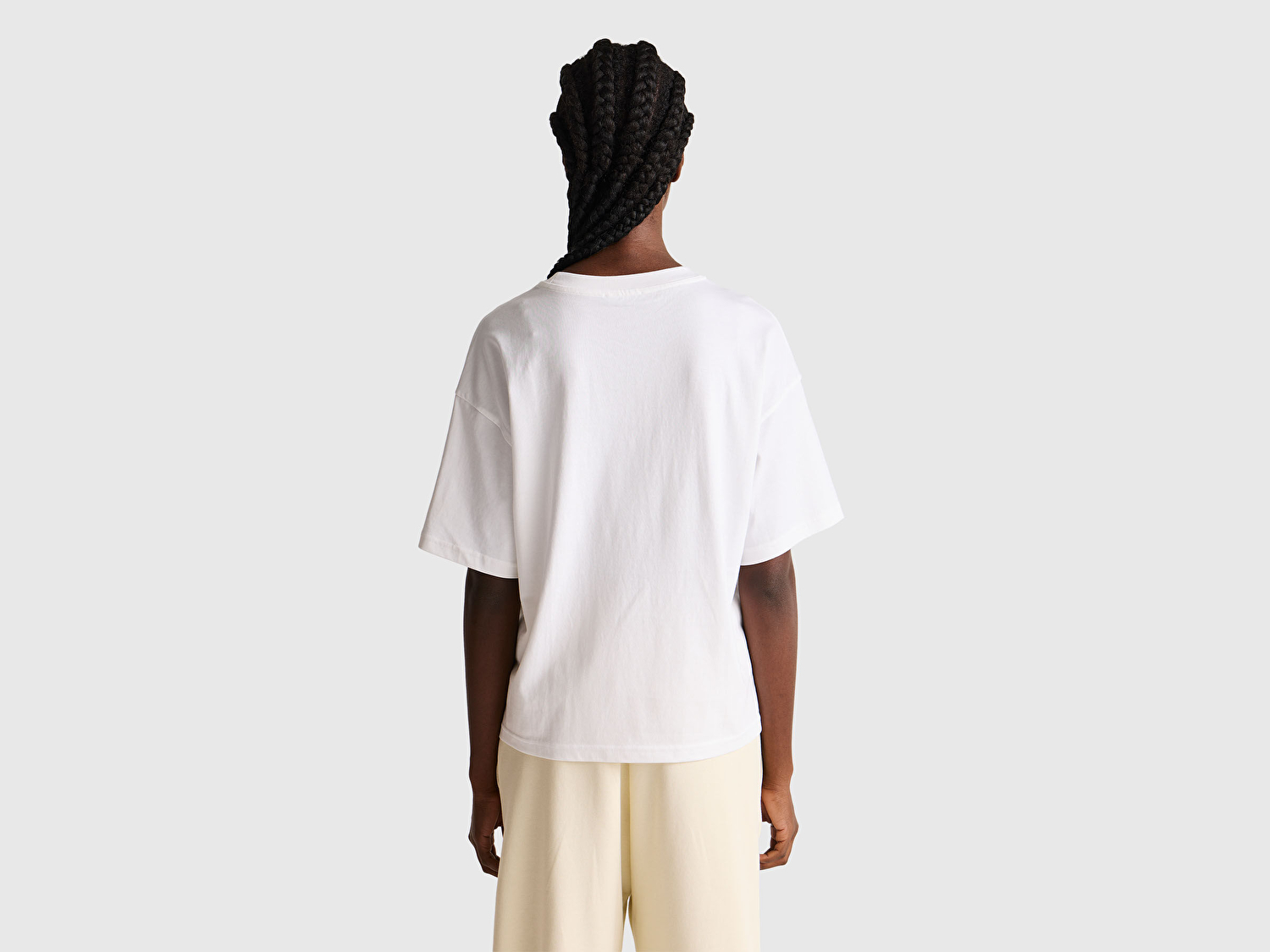 Benetton Kadın Beyaz-Pembe Yazılı %100 Pamuk Önü Yazı Baskılı Bisiklet Yaka T-Shirt