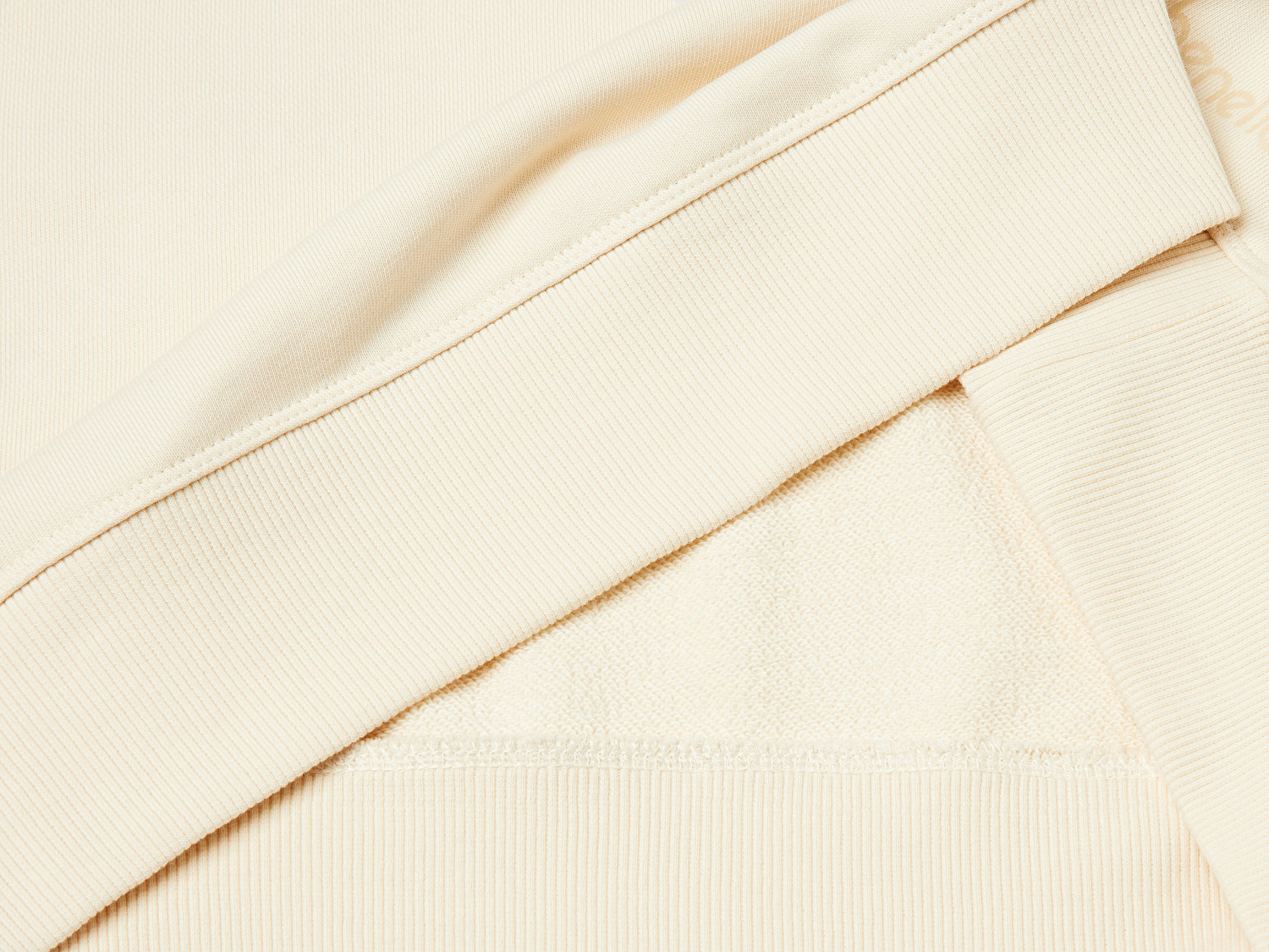 Benetton Kadın Krem %100 Pamuk Ribana Detaylı Bisiklet Yaka Sweatshirt