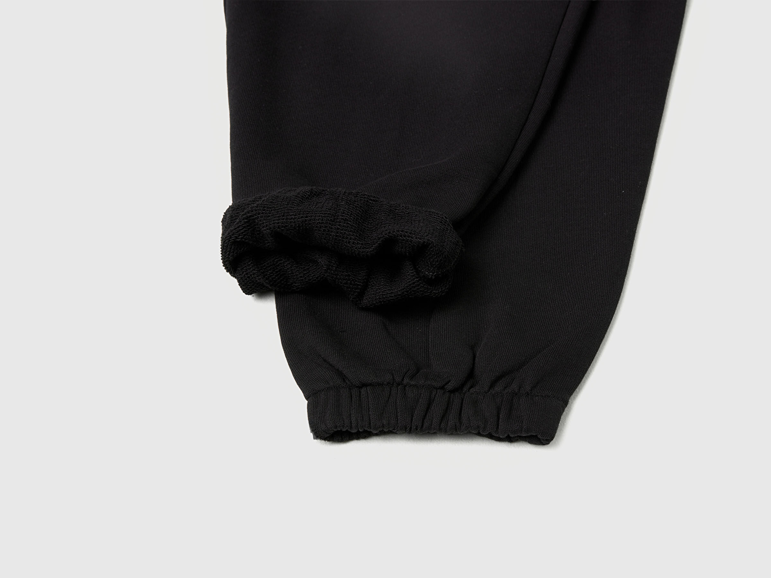 Benetton Erkek Çocuk Siyah Cep Detaylı Bileği Büzgülü İpli  Eşofman Altı