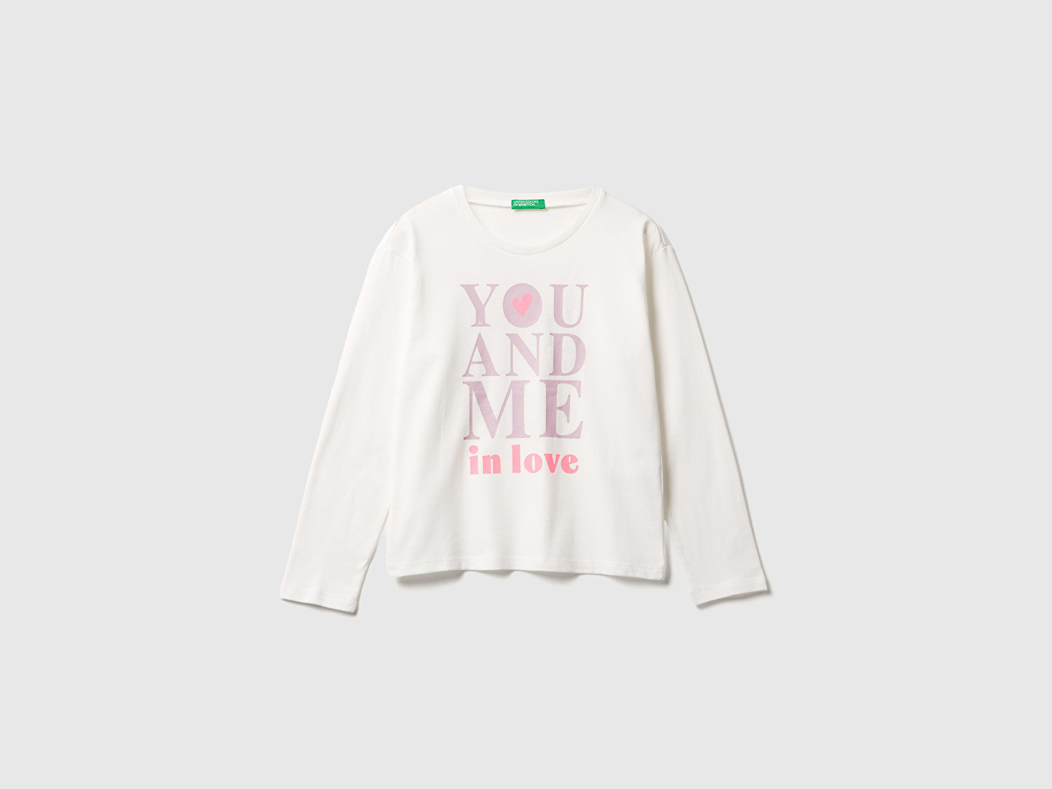 Benetton Kız Çocuk Ekru Önü Baskılı Ribana Yakalı Relaxed Fit Uzun Kollu T-shirt