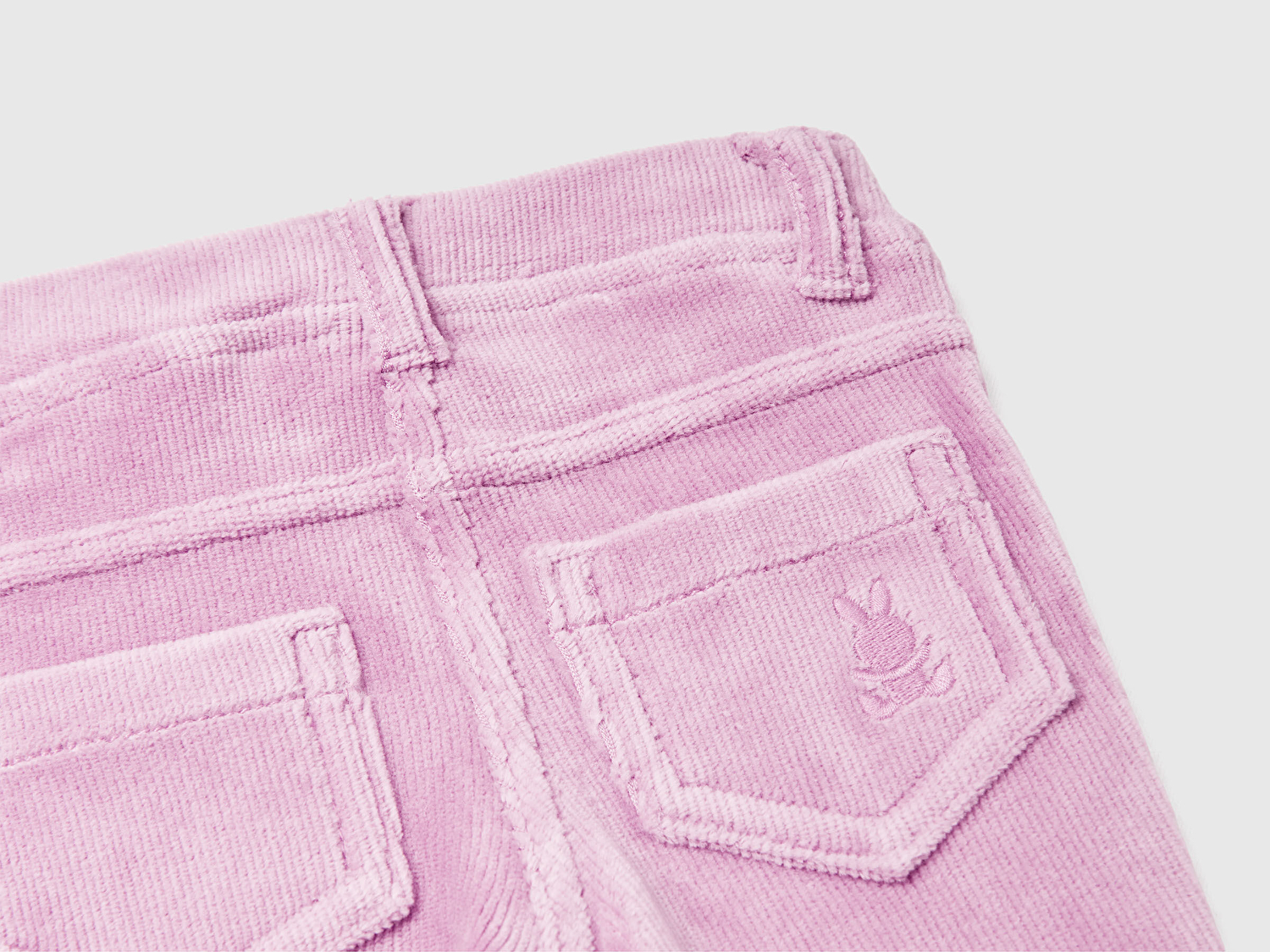 Benetton Bebek Lila Arka Cebi Tavşan İşlemeli Pantolon