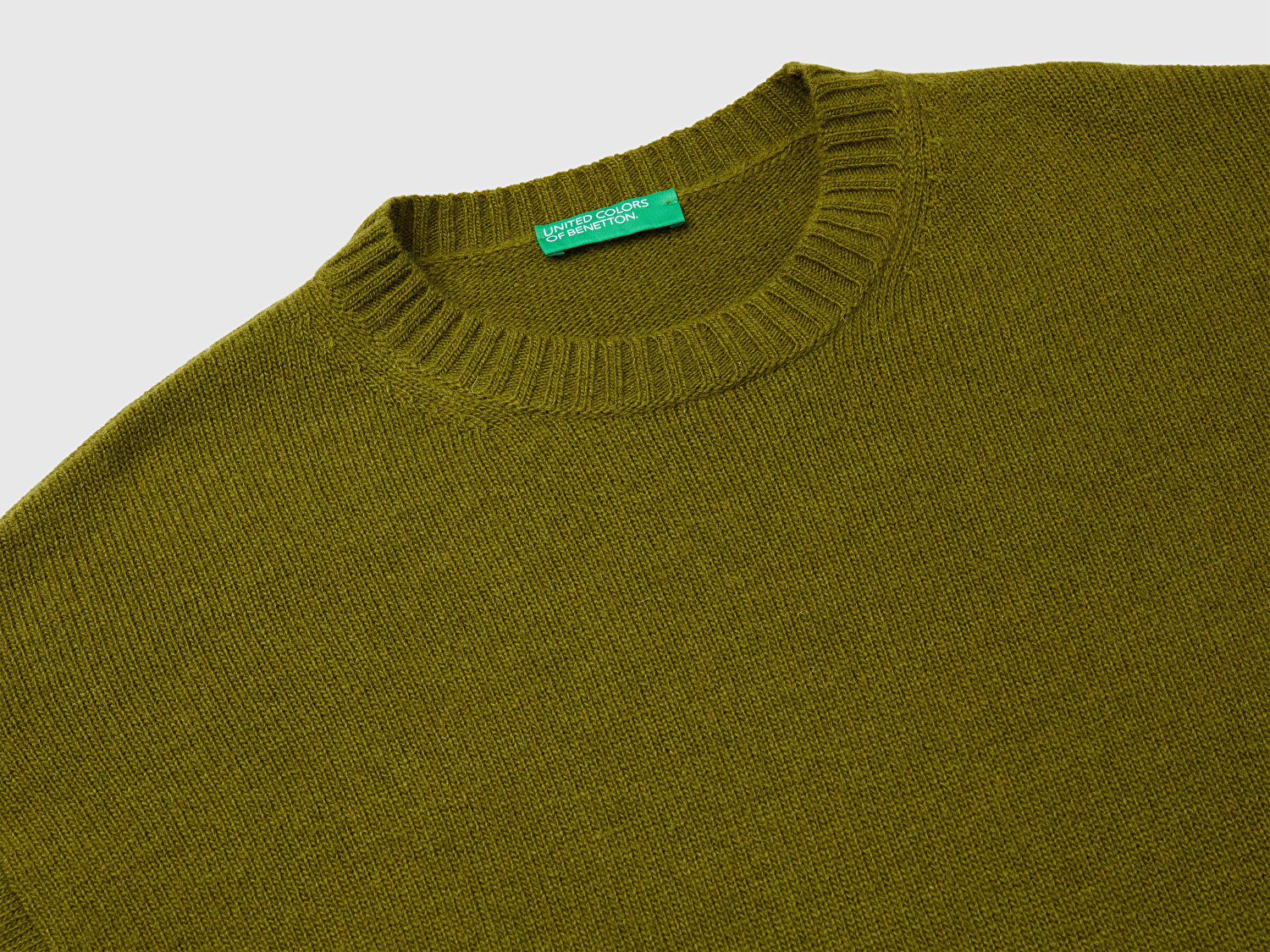 Benetton Kadın Haki Yeşili Yün Karışımlı Alt Kısmı Geniş Bisiklet Yaka Kazak