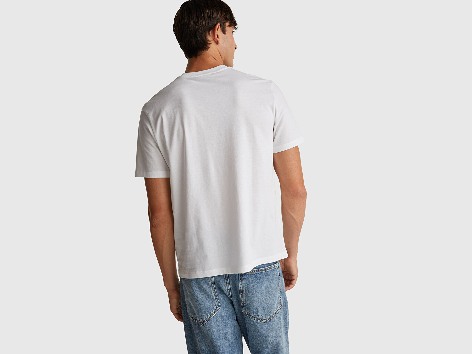 Benetton Erkek Beyaz %100 Pamuk Önü Logo Baskılı Relax Fit T-Shirt