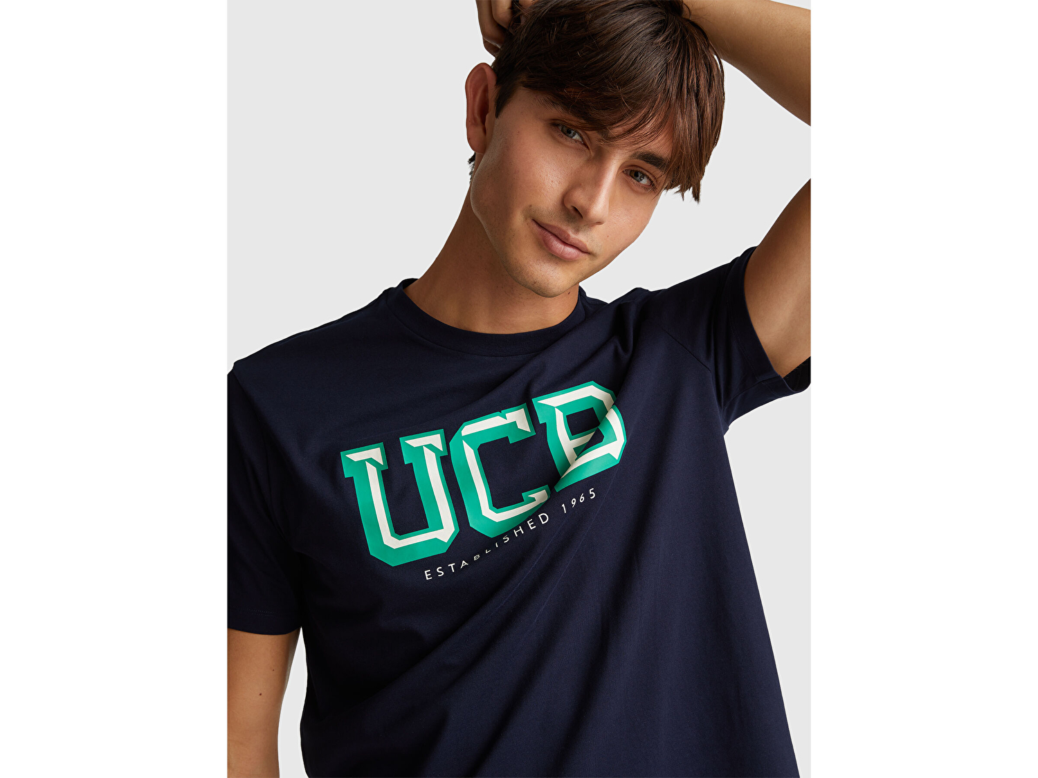 Benetton Erkek Lacivert-UCB %100 Pamuk Önü Logo Baskılı Relax Fit T-Shirt