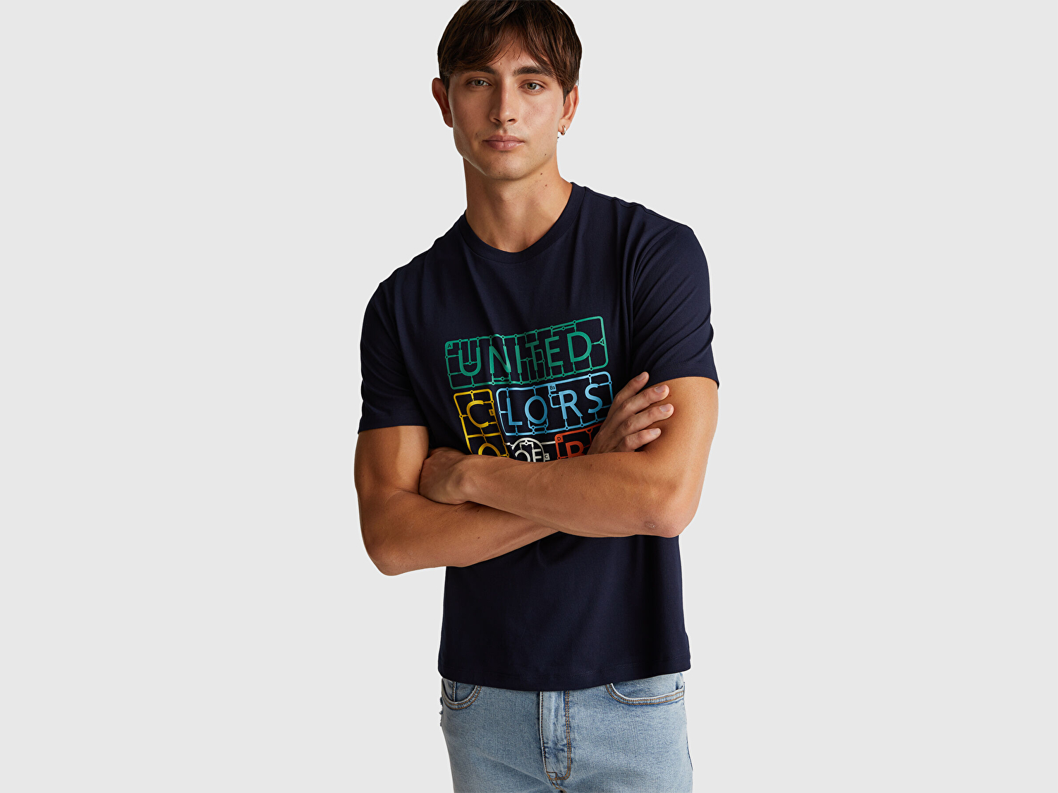 Benetton Erkek Lacivert-Renkli Baskılı %100 Pamuk Önü Logo Baskılı Relax Fit T-Shirt