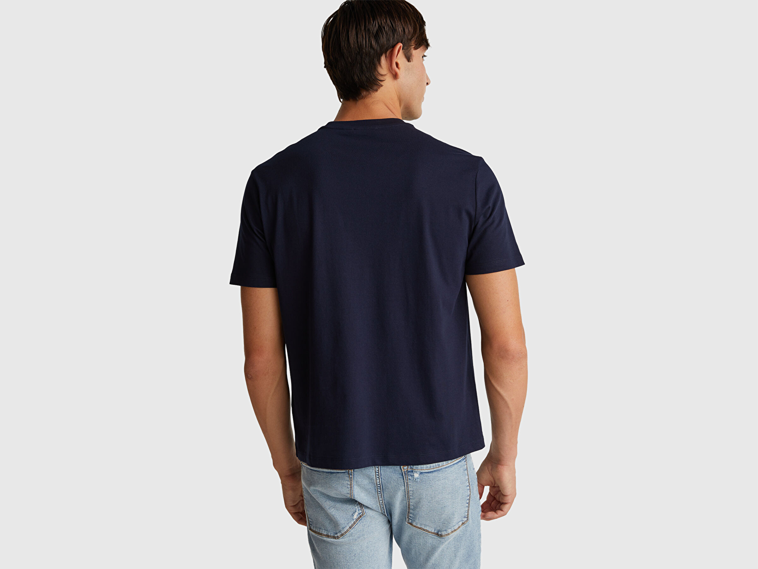Benetton Erkek Lacivert-Renkli Baskılı %100 Pamuk Önü Logo Baskılı Relax Fit T-Shirt