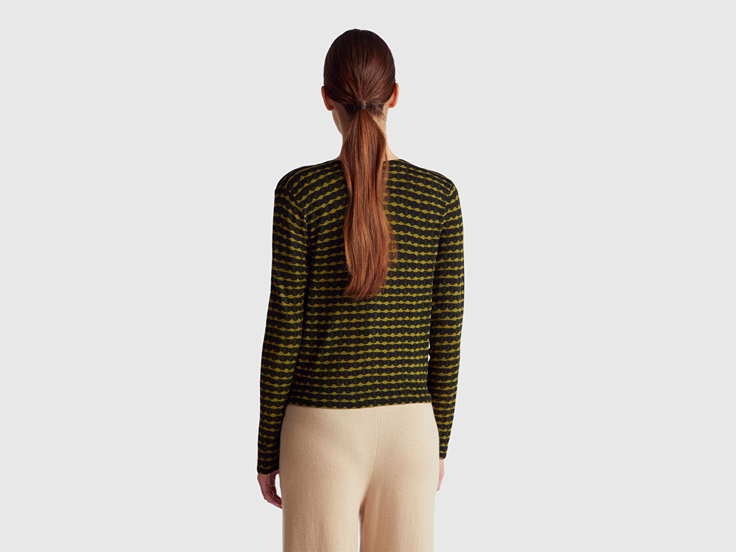 Benetton Kadın Haki Yeşili Viskoz Karışımlı Tamamı Desenli Düğmeli Hırka