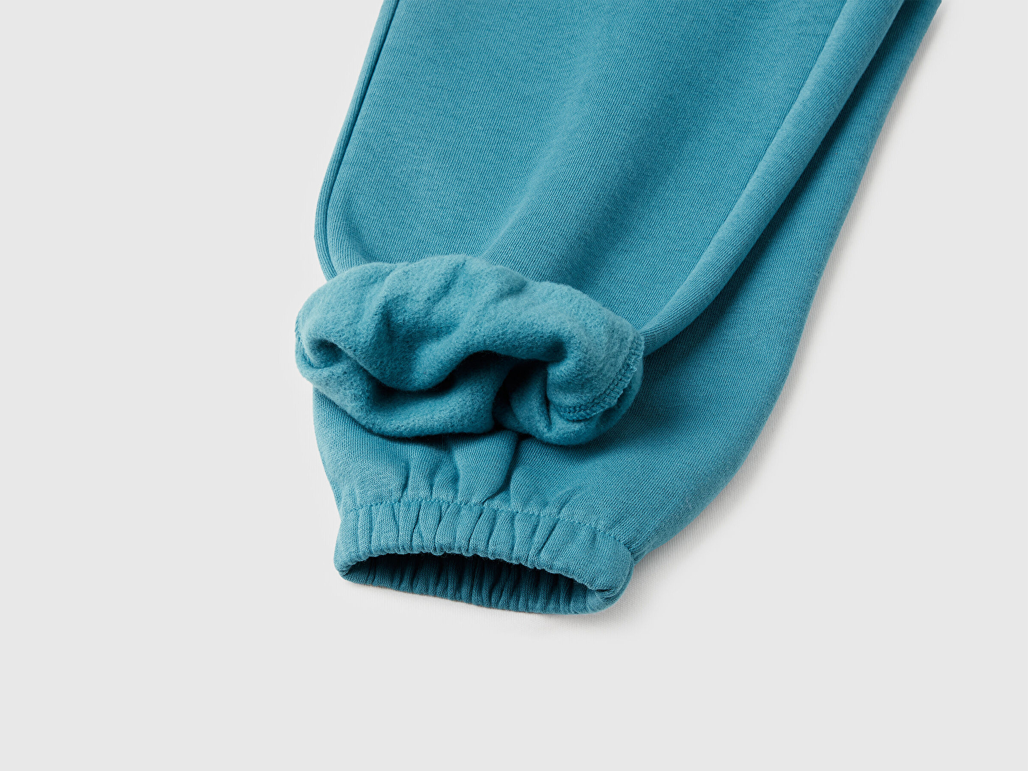 Benetton Kız Bebek Petrol Mavisi Arkası Logo Detaylı Beli Paçası Lastikli Büzgü İpli Eşofman Altı