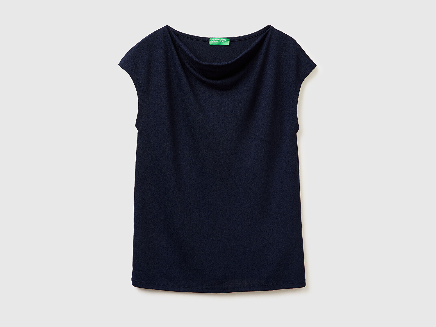 Benetton Kadın Lacivert Viskoz Karışımlı Kayık Yaka Kolsuz Üst