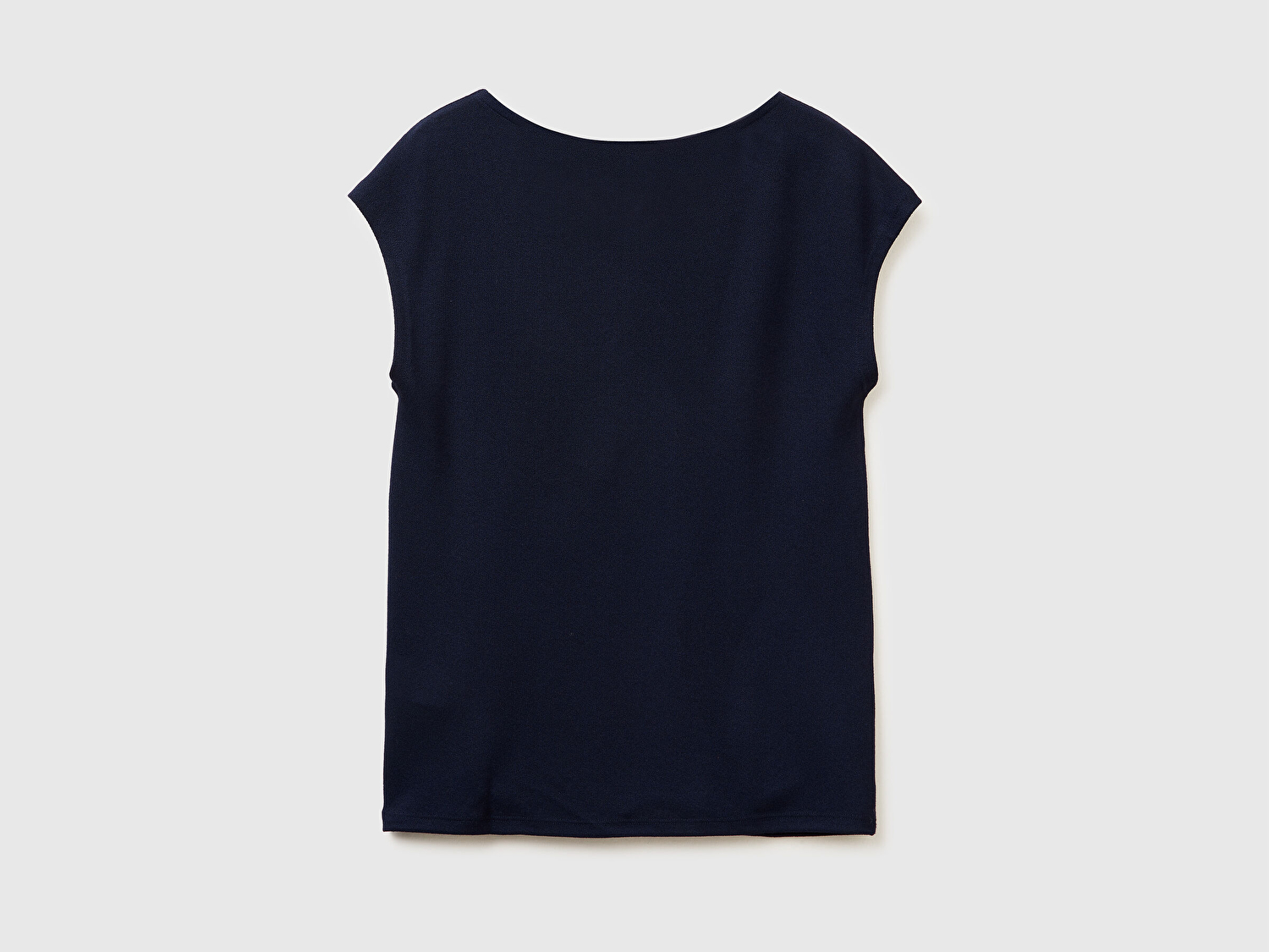 Benetton Kadın Lacivert Viskoz Karışımlı Kayık Yaka Kolsuz Üst